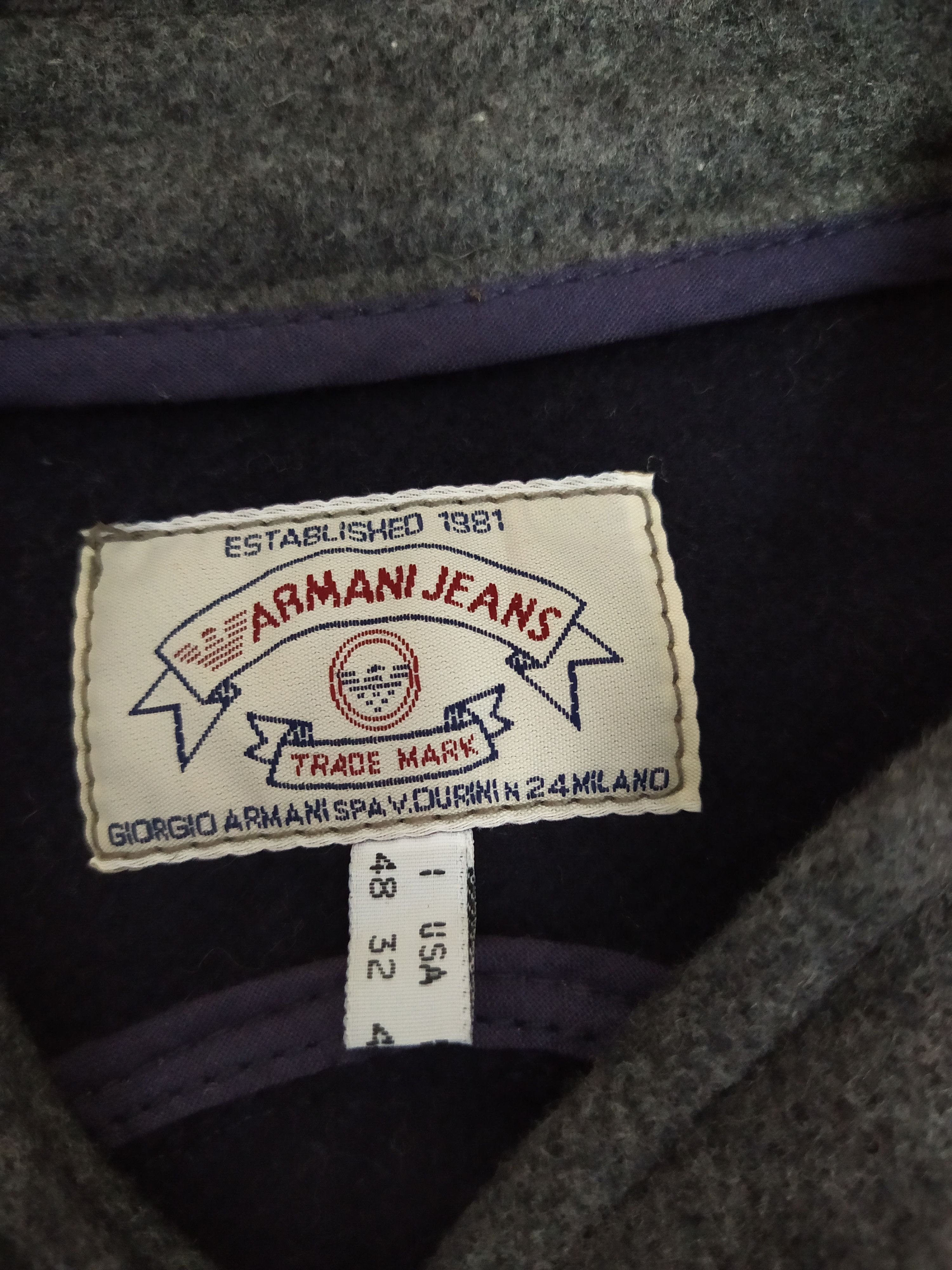 Armani ARMANI SLEEVELESS JACKET (B333) Size US M / EU 48-50 / 2 - 9 Thumbnail