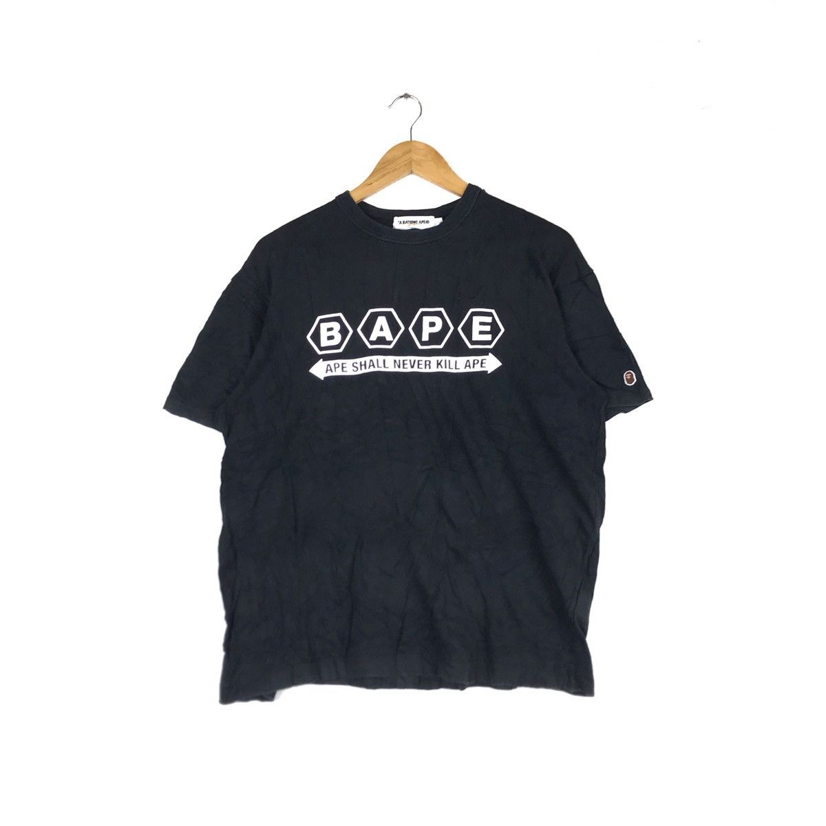 Bape × Vintage Rare !! Vintage Bape tshirt Size US L / EU 52-54 / 3 - 1 Thumbnail