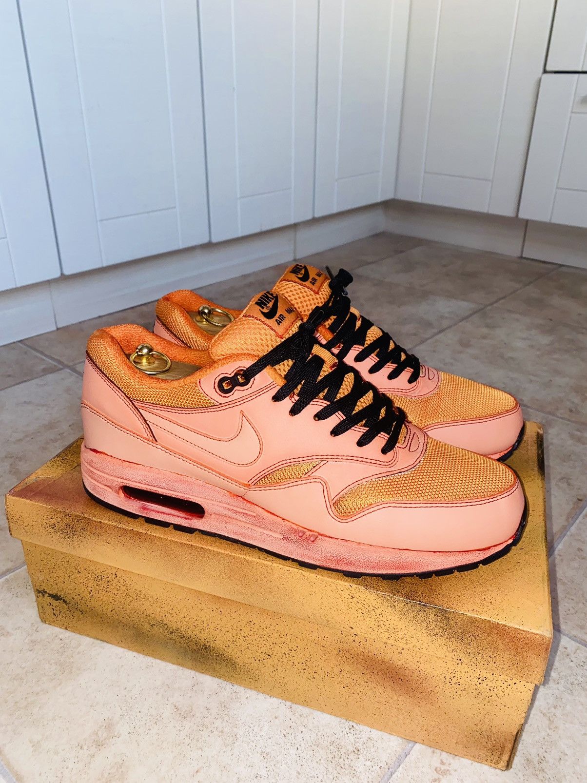 Nike × Patta × atmos NikeLab Air Max1 DipDye Supreme Parra Tn Fragment Concepts Size US 10.5 / EU 43-44 - 11 Thumbnail