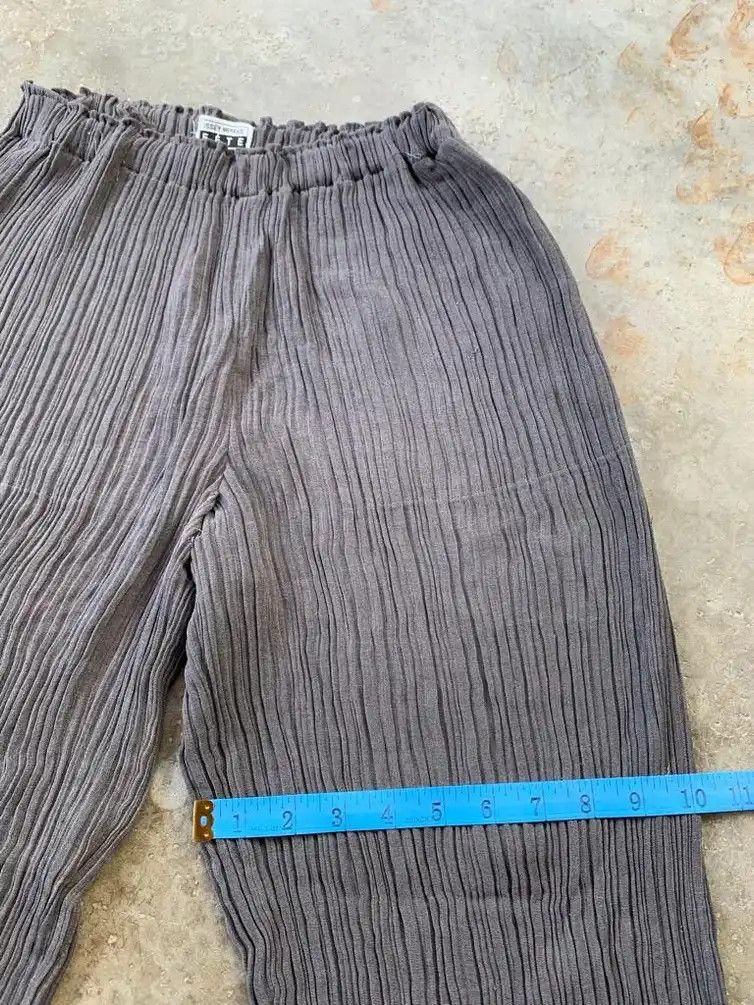 Issey Miyake × Japanese Brand × Vintage Issey Miyake Fete Pleated Pants Size 24" / US 00 / IT 34 - 4 Thumbnail