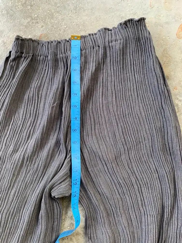 Issey Miyake × Japanese Brand × Vintage Issey Miyake Fete Pleated Pants Size 24" / US 00 / IT 34 - 7 Thumbnail