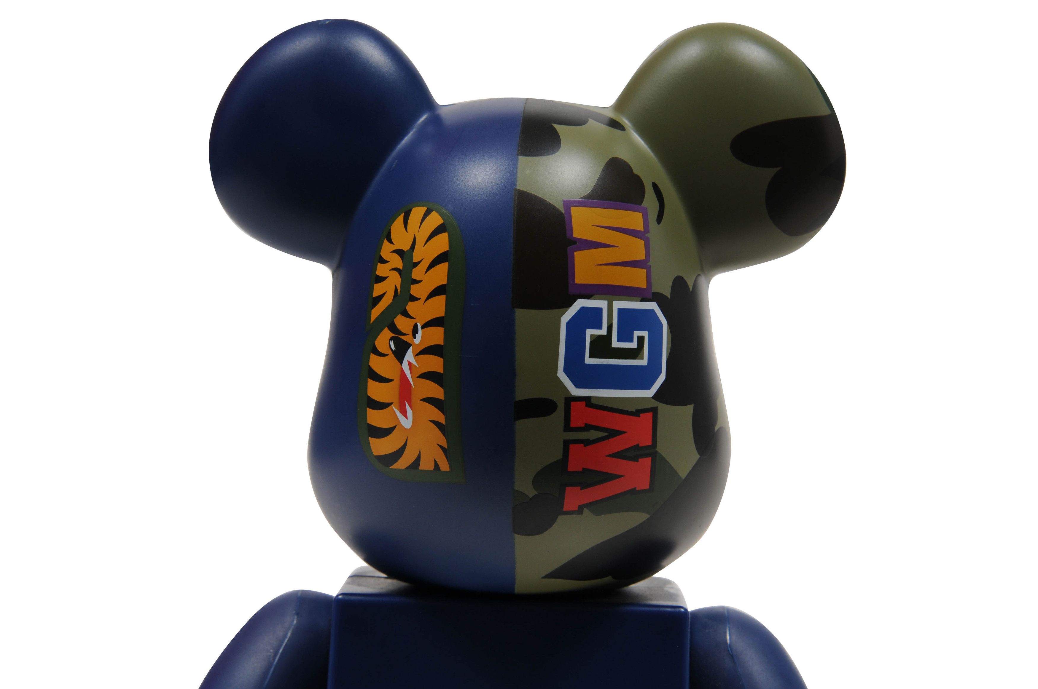 Bape A Bathing Ape 1st Camo Shark 400% Blue Green Size ONE SIZE - 5 Thumbnail