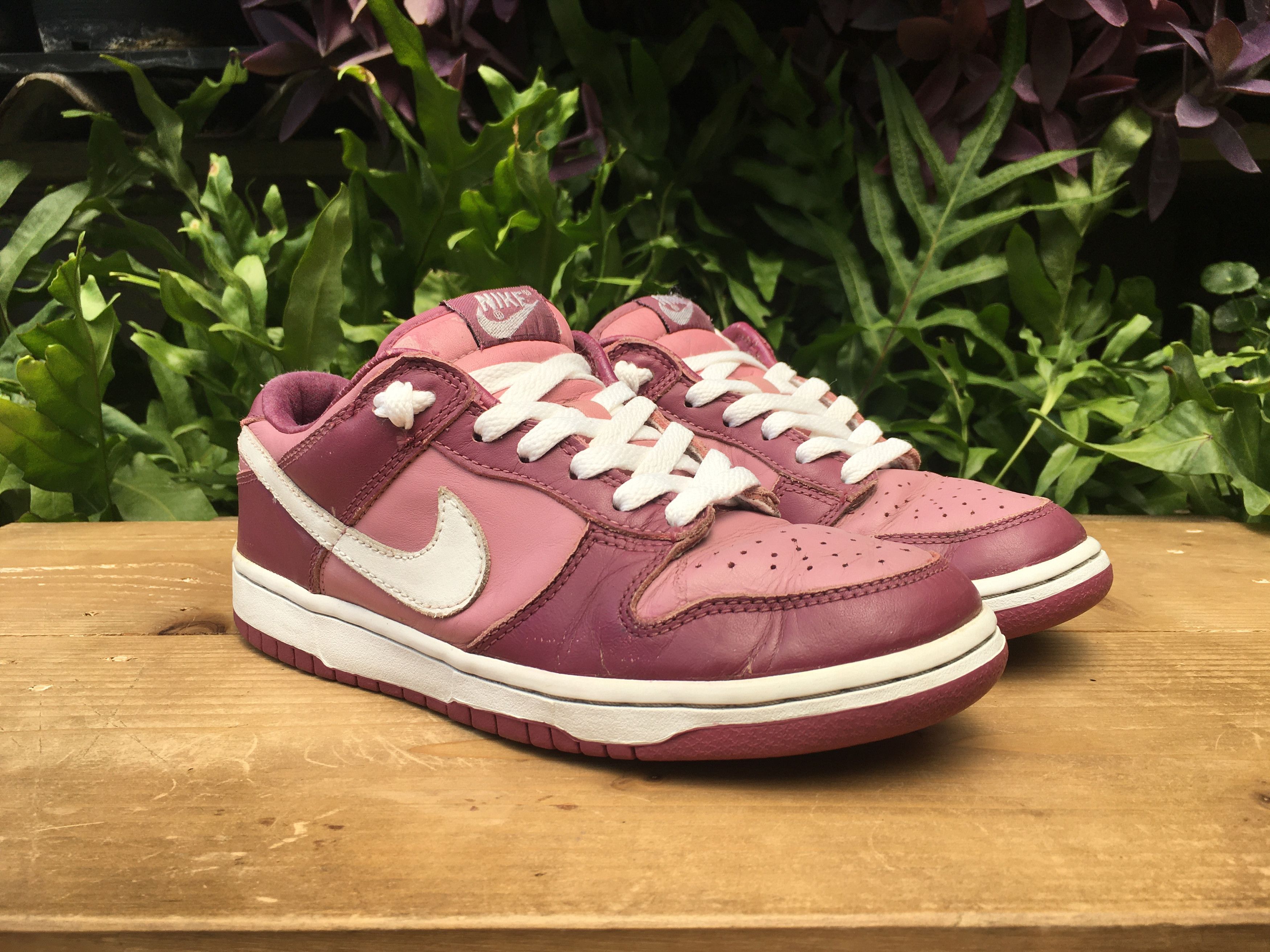 Nike × Vintage 🔥 Rare Nike Dunk Low Pro Pink Deco Unsplatter 2003 WMNS Size US 6.5 / EU 39-40 - 5 Thumbnail
