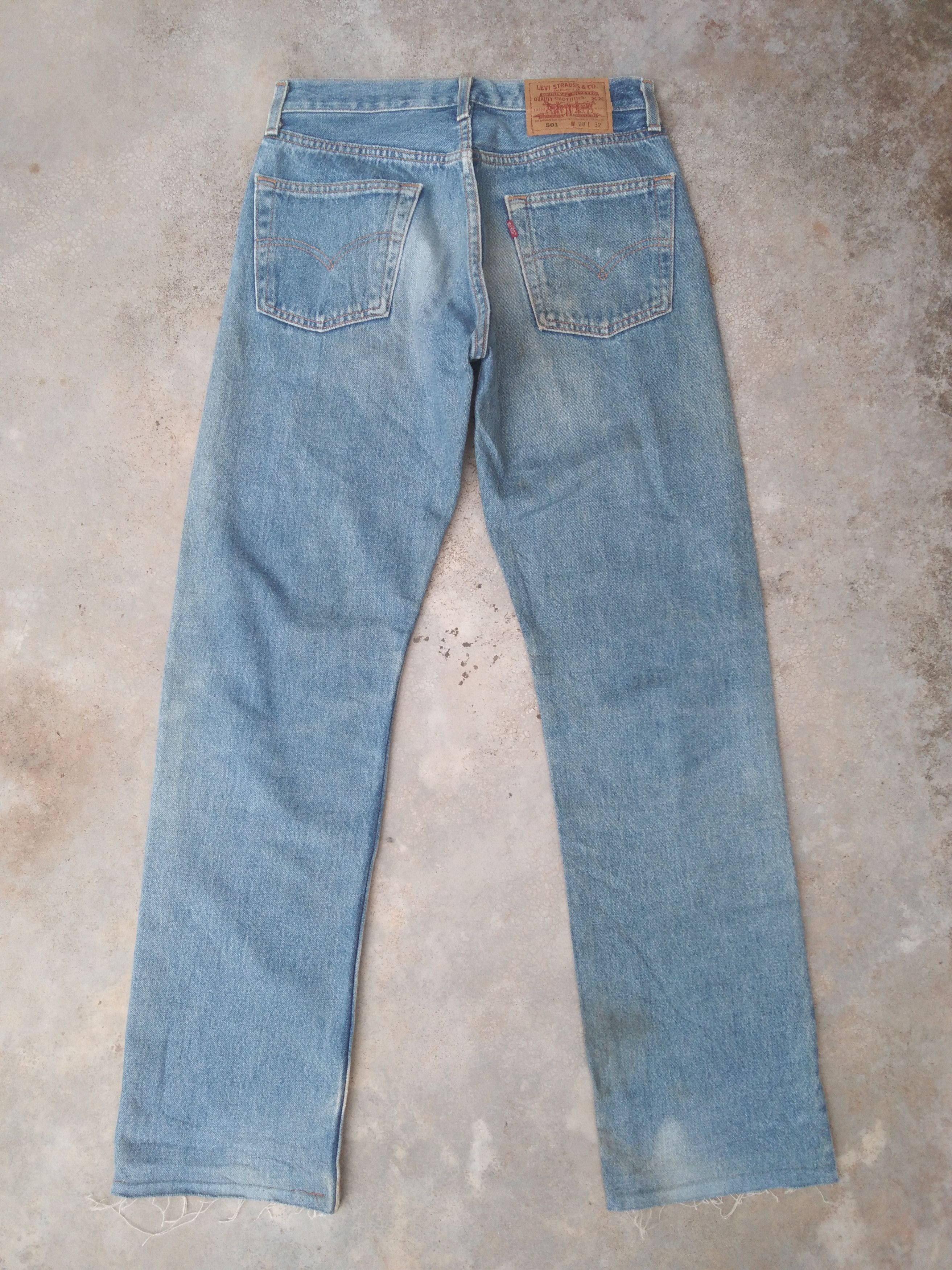 Levi's × Vintage 90s Vintage Levis 501 Made In USA Distressed Jeans 28x30 Size US 28 / EU 44 - 2 Thumbnail