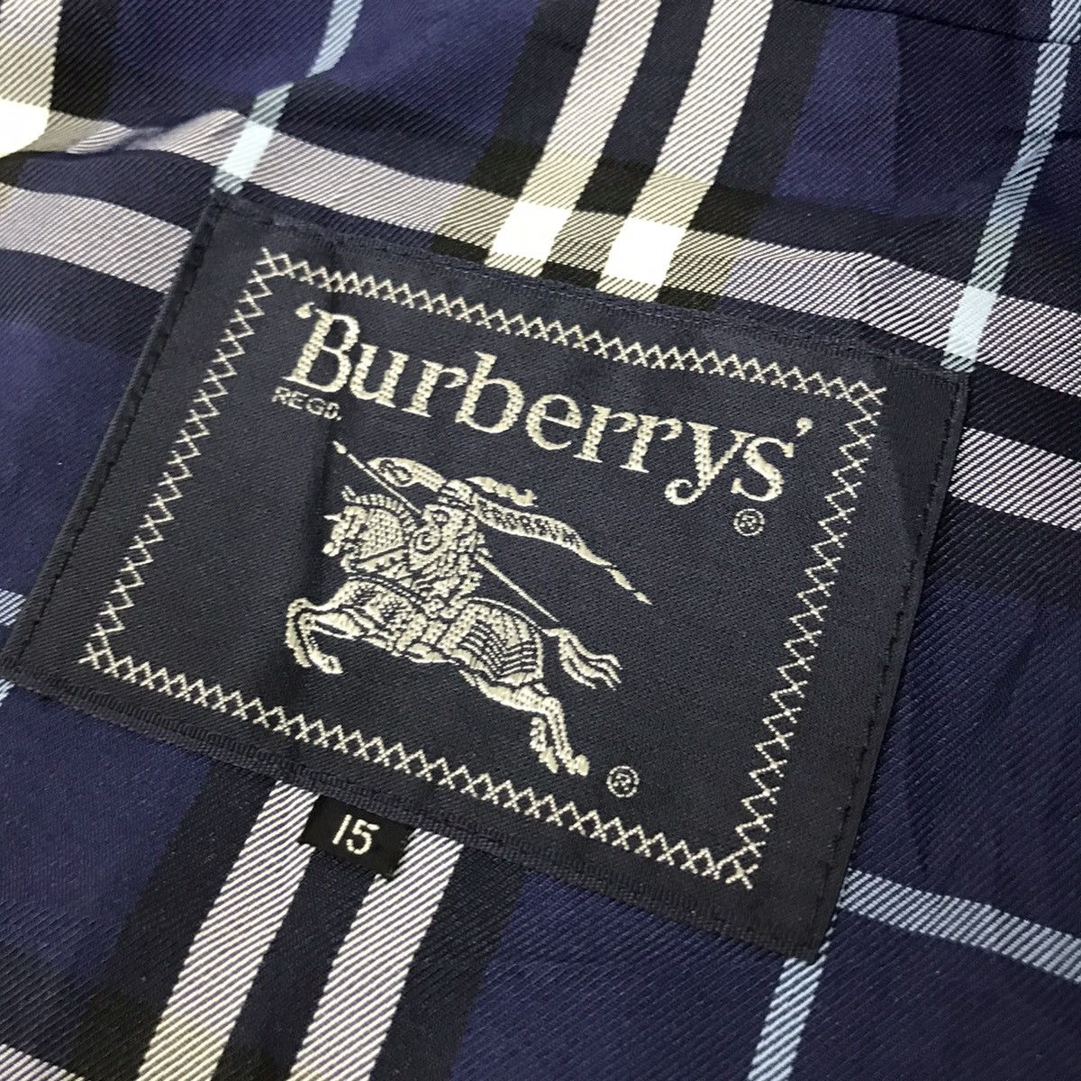 Burberry × Vintage Vintage Burberrys Quilted Button Up Long Jacket Size US XL / EU 56 / 4 - 10 Thumbnail