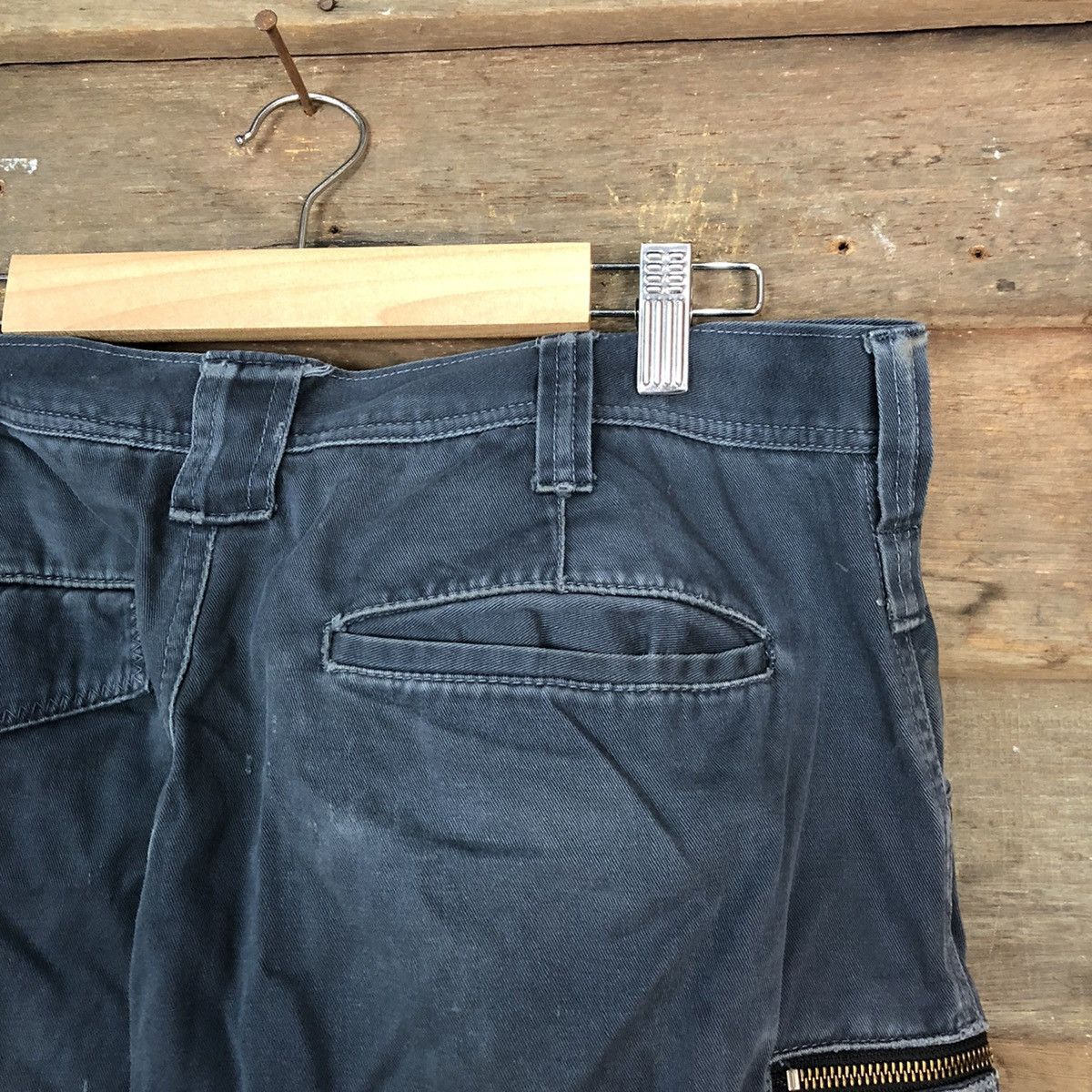 Japanese Brand DLL Japanese Brand Distressed worn Cargo Multipocket #1491 Size US 34 / EU 50 - 15 Thumbnail