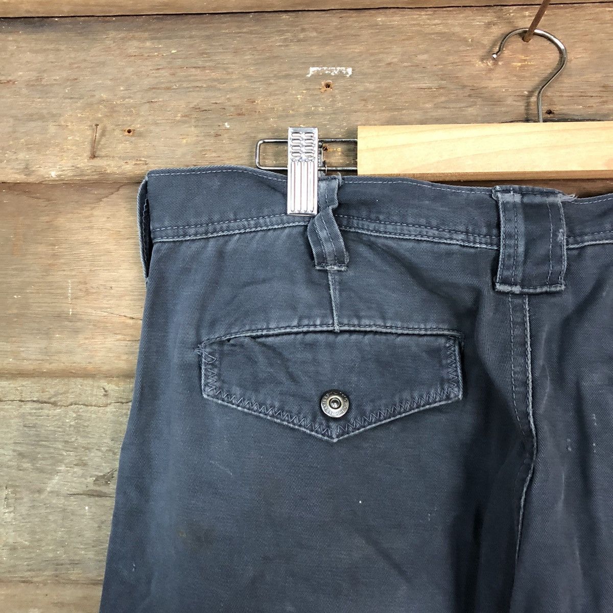 Japanese Brand DLL Japanese Brand Distressed worn Cargo Multipocket #1491 Size US 34 / EU 50 - 14 Thumbnail