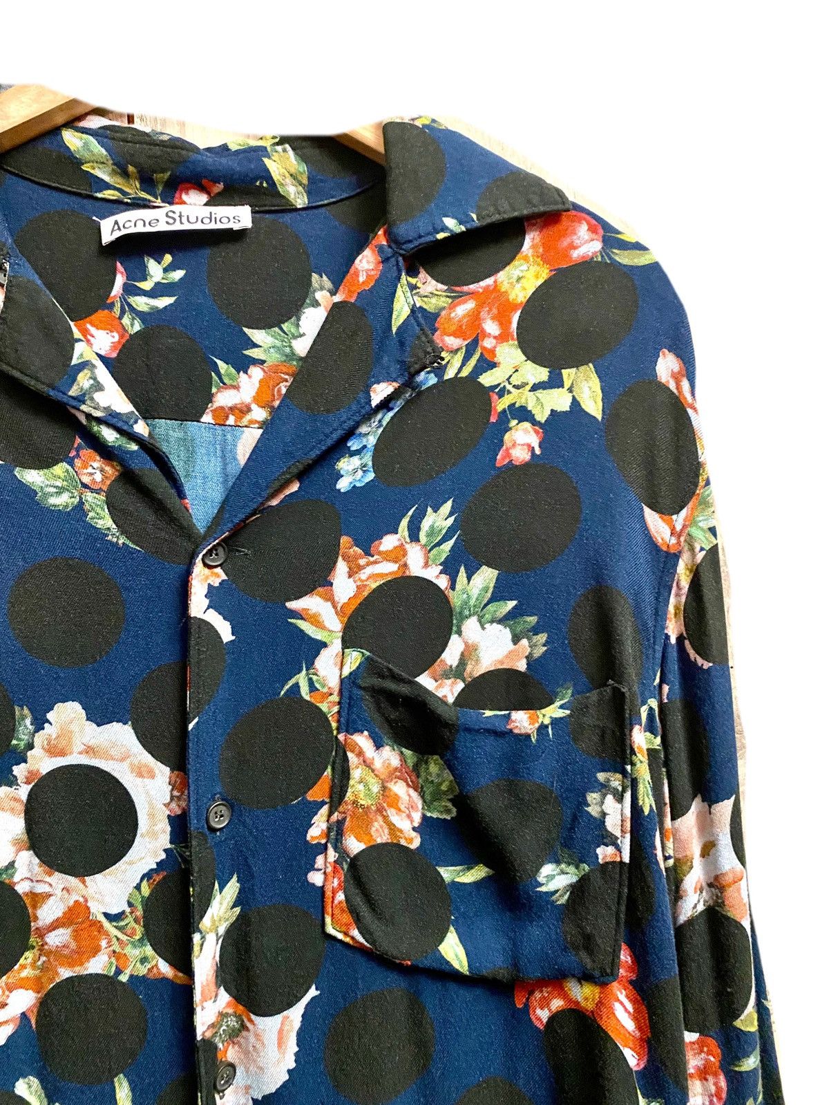 Acne Studios ACNE STUDIOS SIMON FLORAL POLKA PRINT SHIRT NAVY BLUE 44 Size US S / EU 44-46 / 1 - 6 Thumbnail