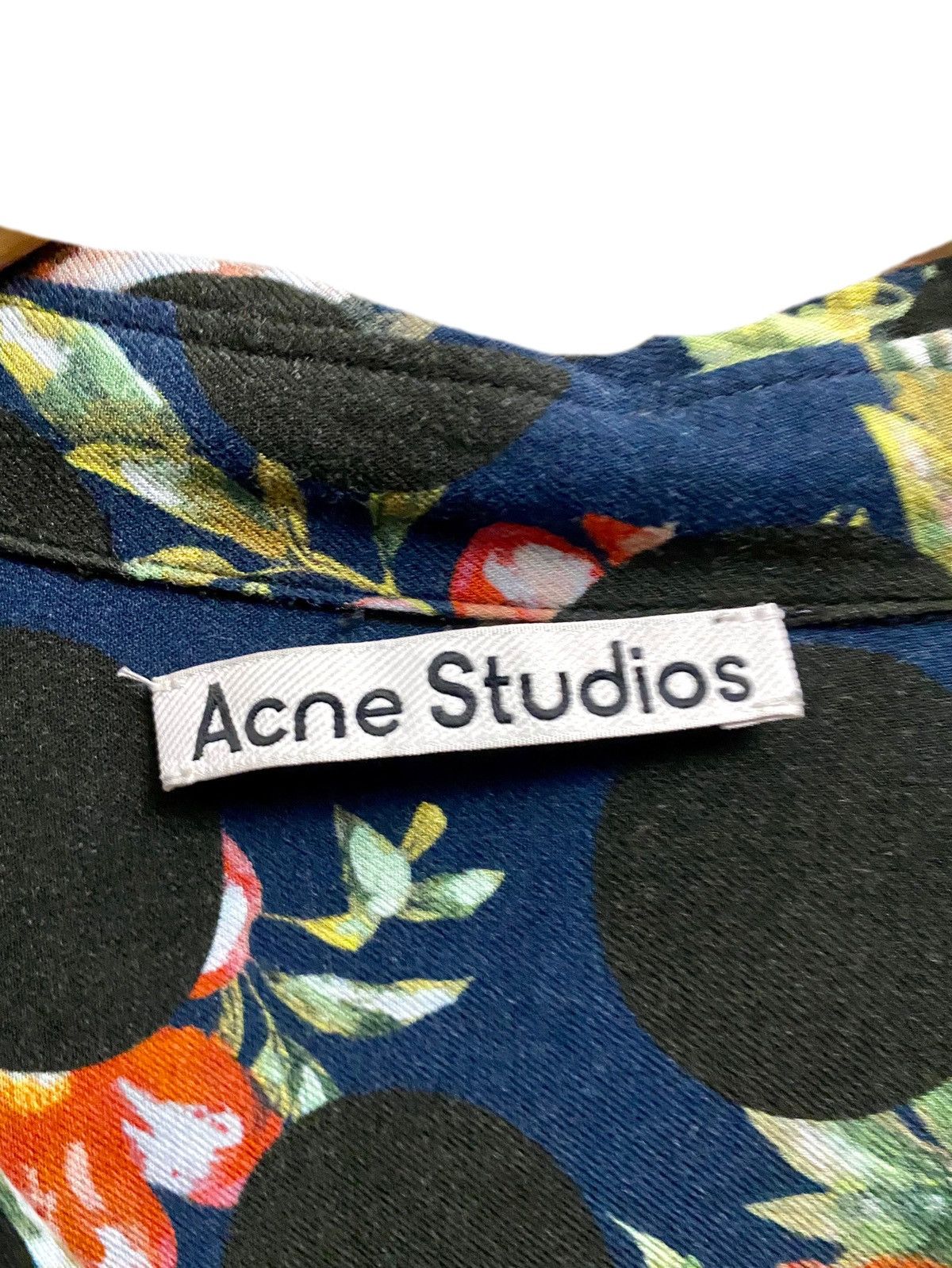 Acne Studios ACNE STUDIOS SIMON FLORAL POLKA PRINT SHIRT NAVY BLUE 44 Size US S / EU 44-46 / 1 - 2 Thumbnail