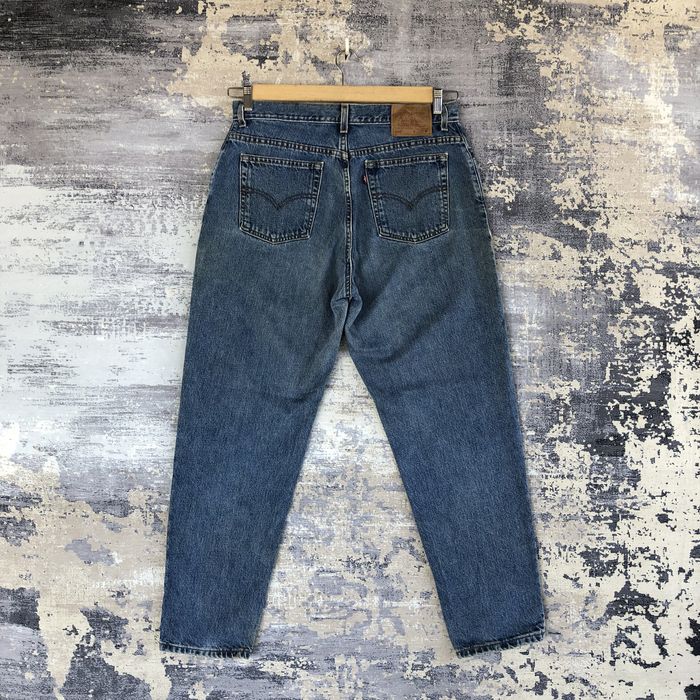 Levi's 550 tapered denim pants for men, size w36 cotton blue type Vintage Second Hand main image 0