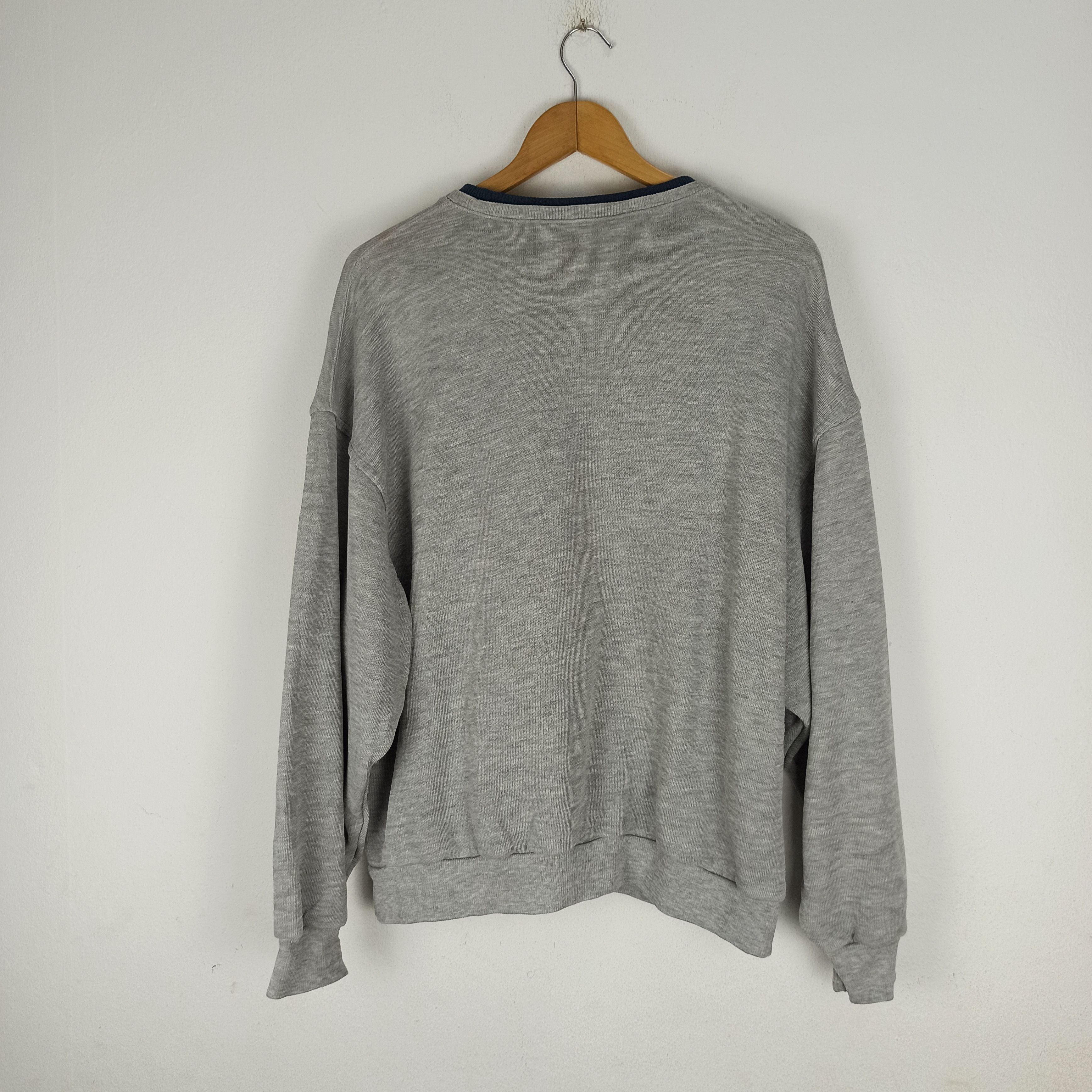Descente Vintage🔥 NCAA Desente Sweatshirt Crewneck jumper Size US XL / EU 56 / 4 - 4 Thumbnail
