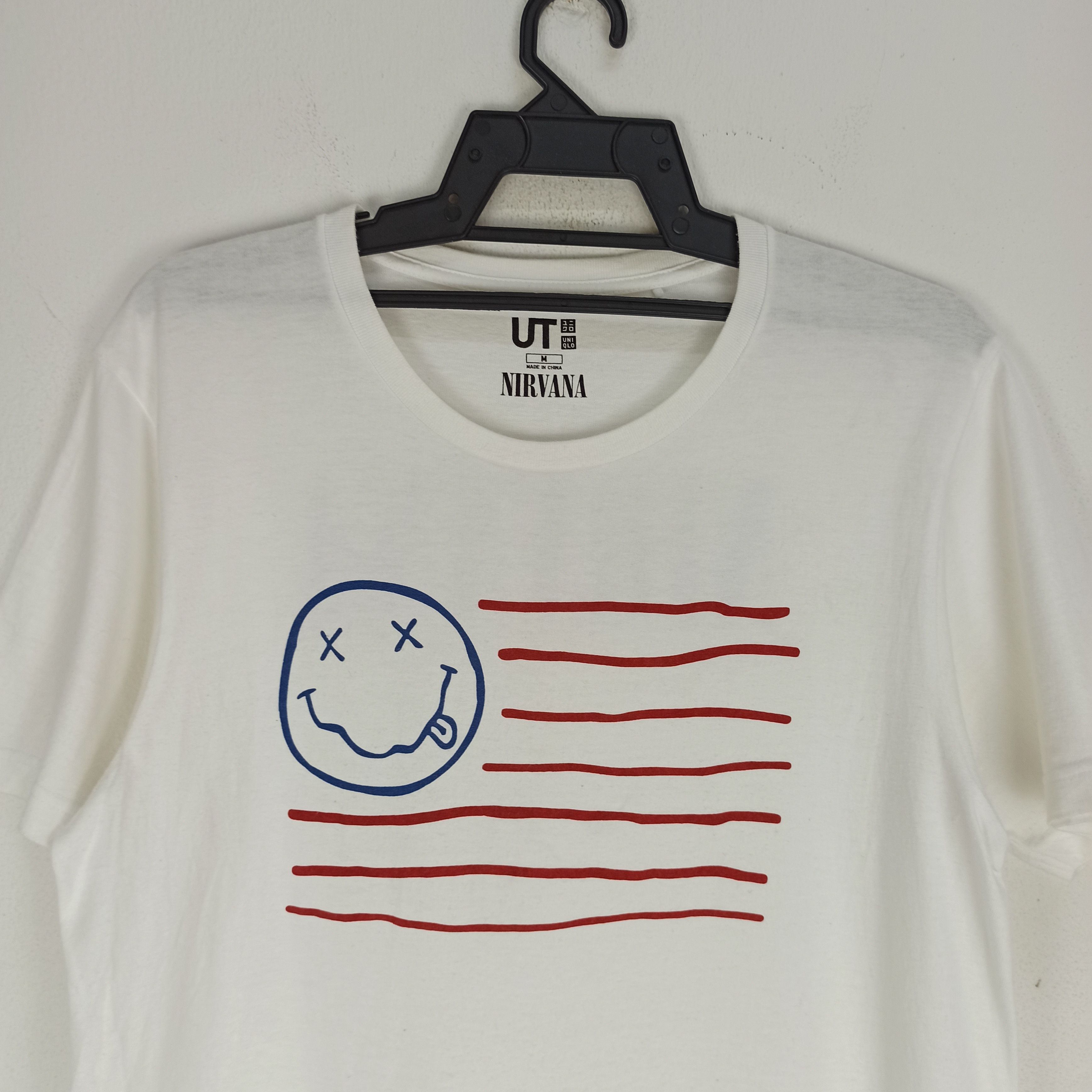 Band Tees Nirvana X Uniqlo Tshirt Nice Design Size US M / EU 48-50 / 2 - 2 Thumbnail