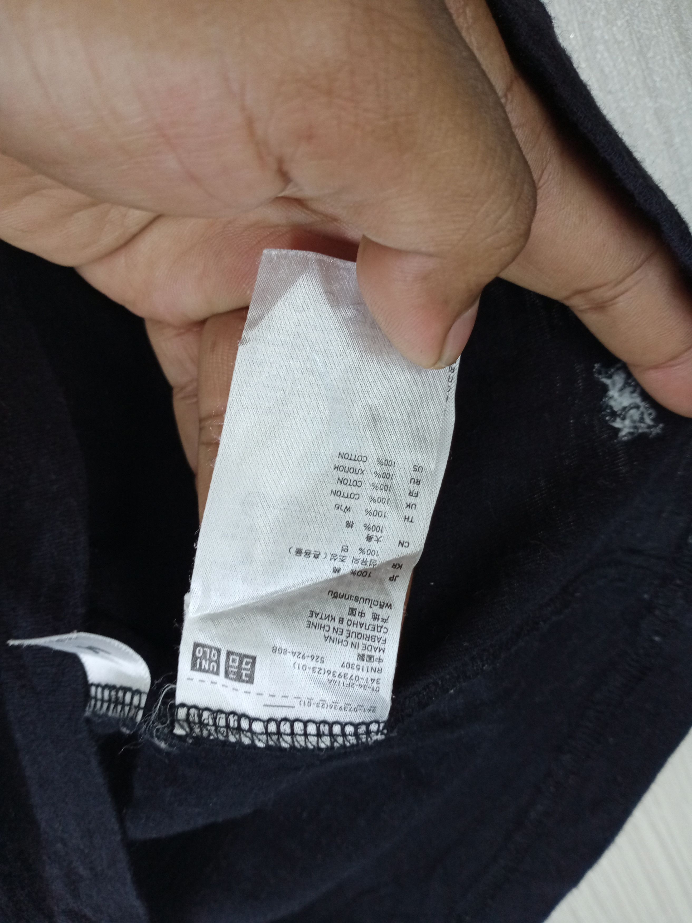 GU × Undercover Uniqlo Undercover Jun Takahashi Black Long Sleeve Tshirt Size US M / EU 48-50 / 2 - 8 Thumbnail