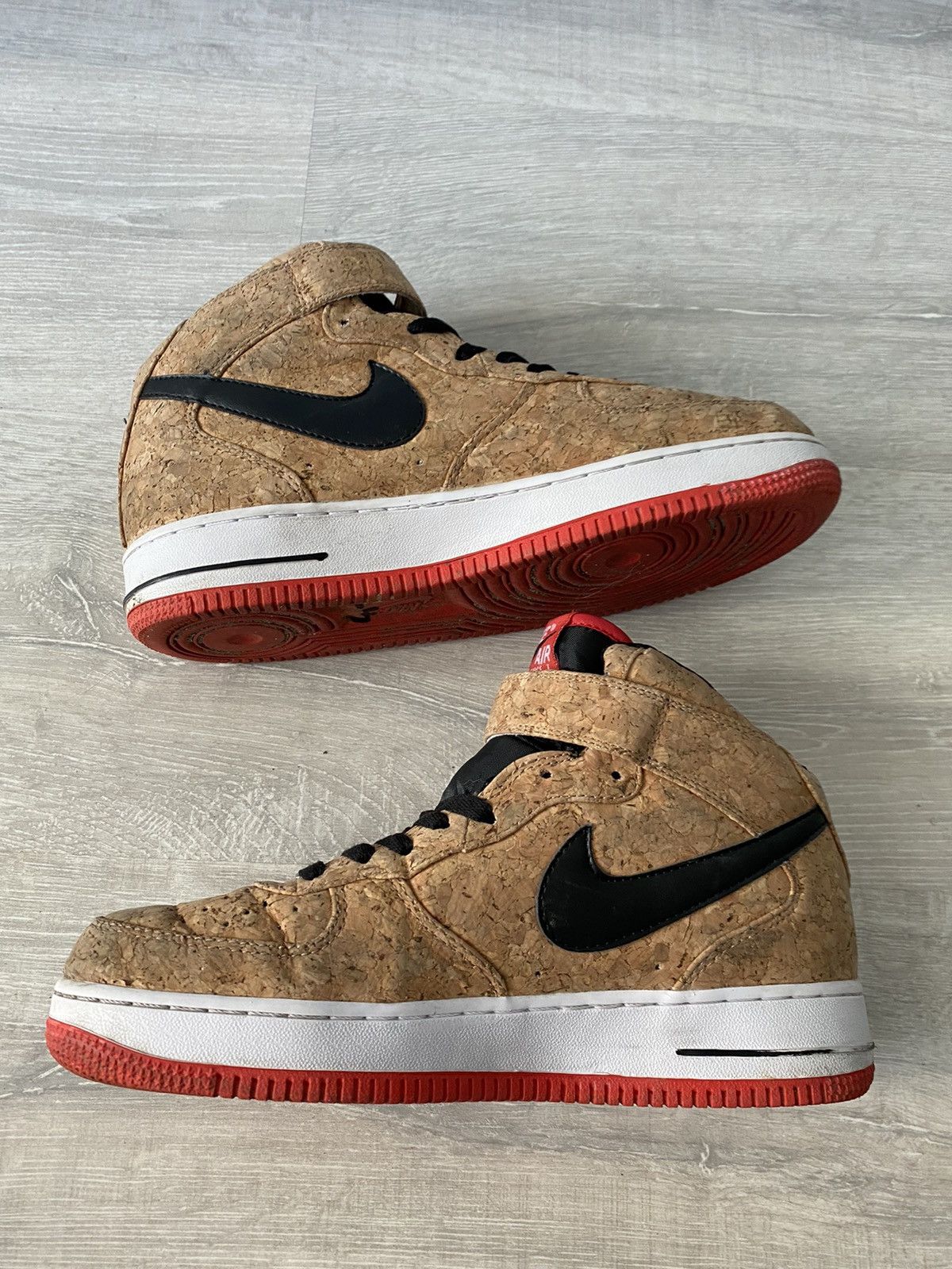 Nike RARE! Air Force 1 Mid Cork 2015 Size US 7 / EU 40 - 6 Thumbnail