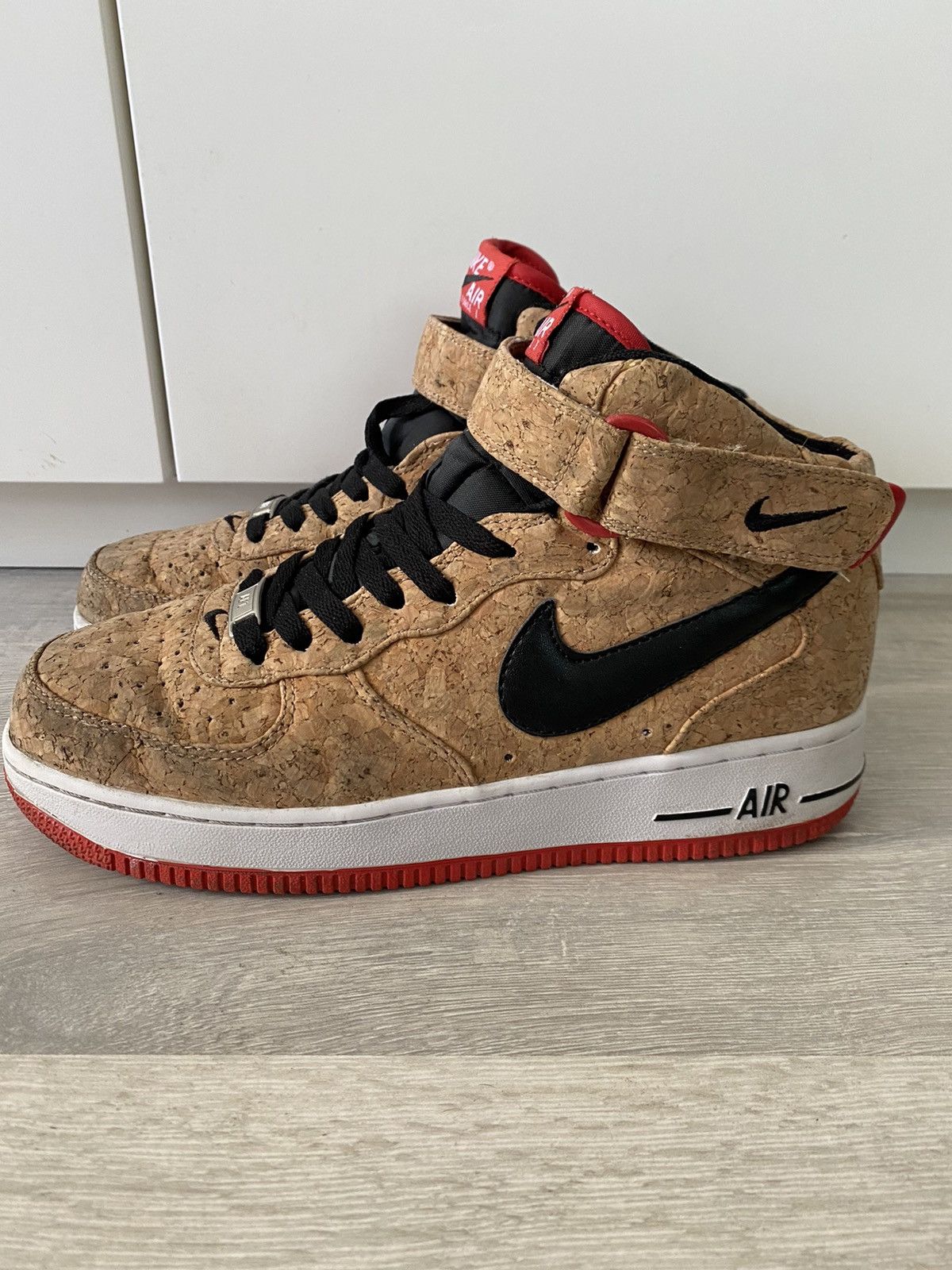 Nike RARE! Air Force 1 Mid Cork 2015 Size US 7 / EU 40 - 1 Thumbnail
