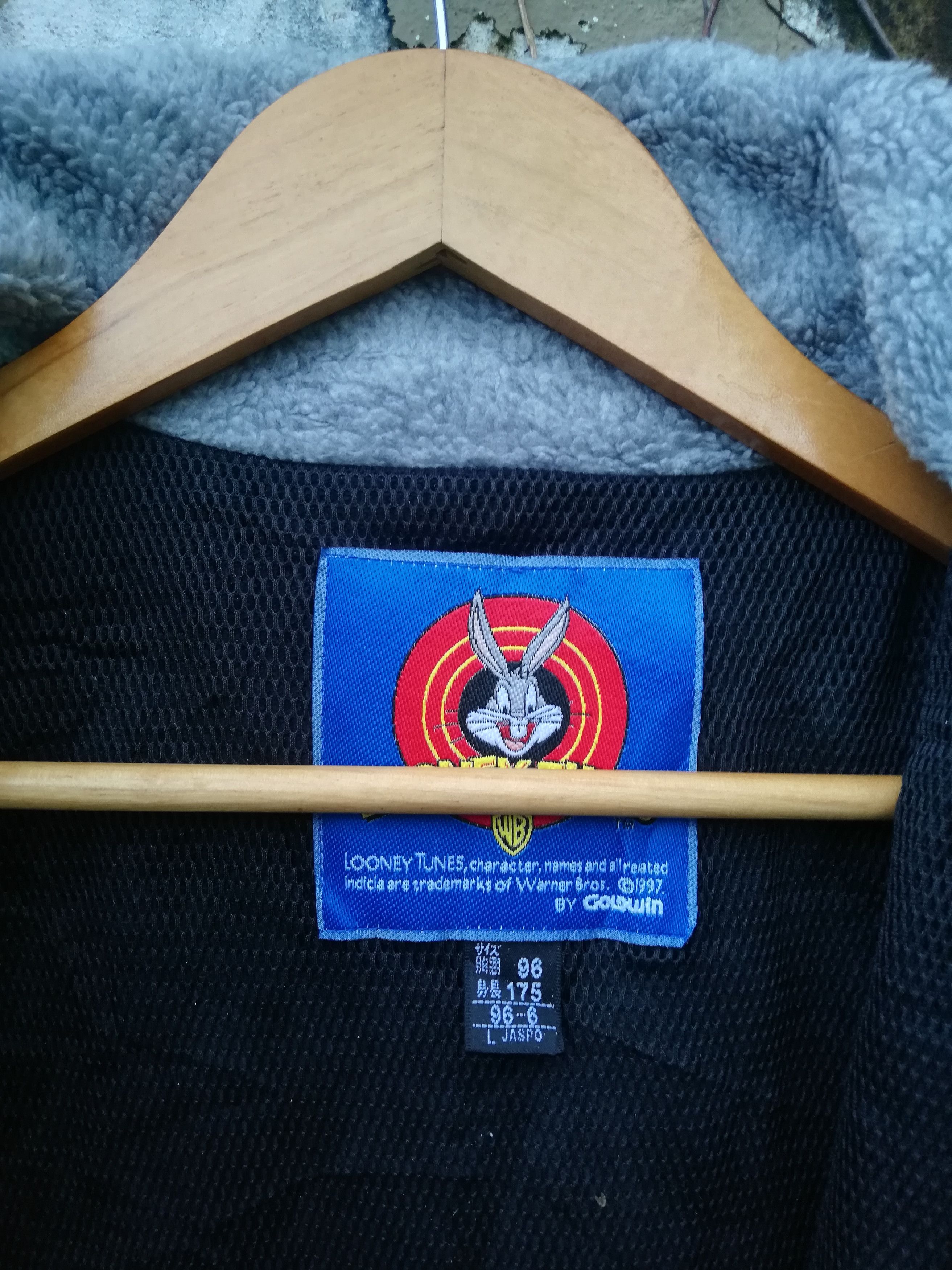 Goldwin × Vintage × Warner Bros Vintage 90's Looney Tunes Bugs Bunny Jacket Size US L / EU 52-54 / 3 - 5 Thumbnail