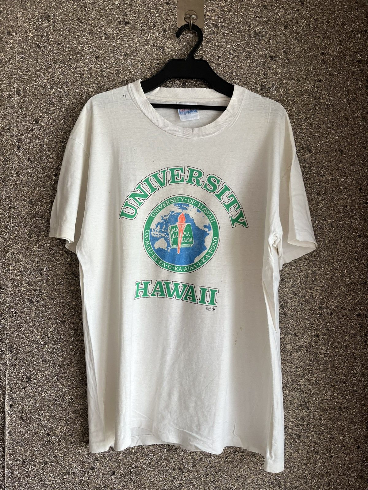 image of Made In USA x Vintage University Hawaii Ft79 in White, Men's (Size Medium)