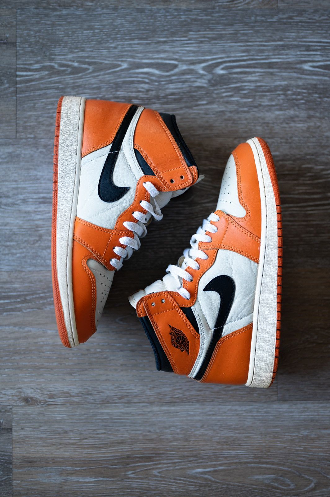 image of Jordan Nike Air Jordan 1 High OG Reverse Shattered Background Shoes in Orange, Men's (Size 7)