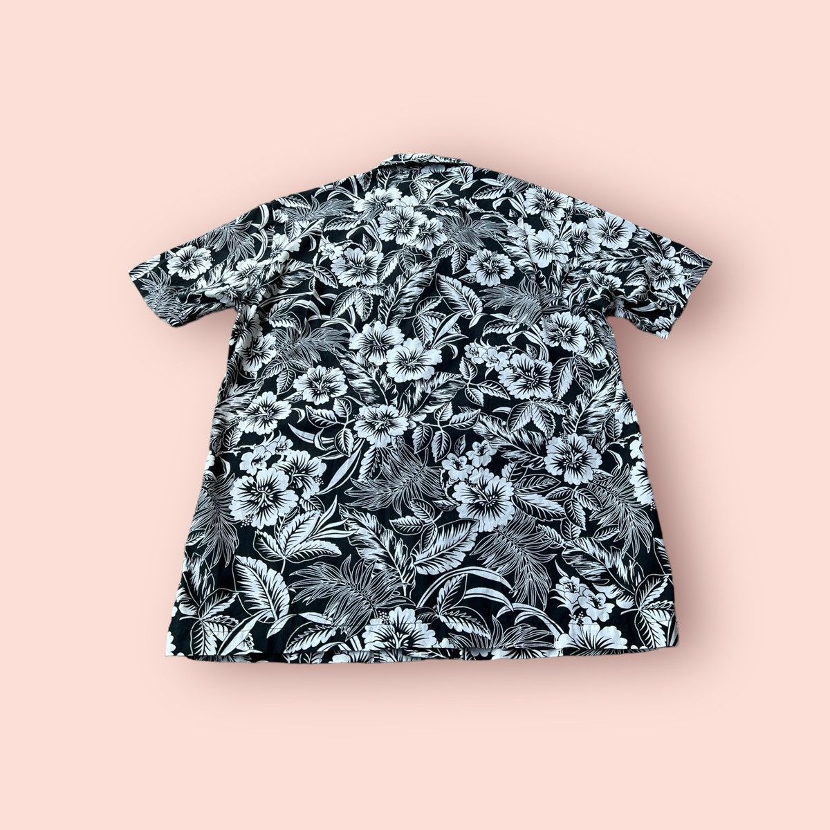 Japanese Brand × Jun Takahashi × Uniqlo UNIQLO HIBISCUS HAWAIIAN SHIRT Size US L / EU 52-54 / 3 - 10 Thumbnail