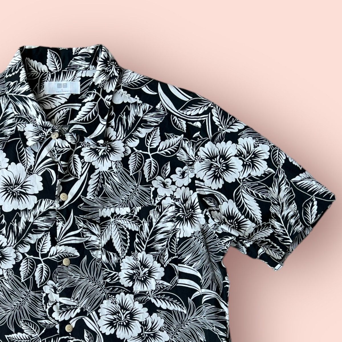 Japanese Brand × Jun Takahashi × Uniqlo UNIQLO HIBISCUS HAWAIIAN SHIRT Size US L / EU 52-54 / 3 - 2 Thumbnail