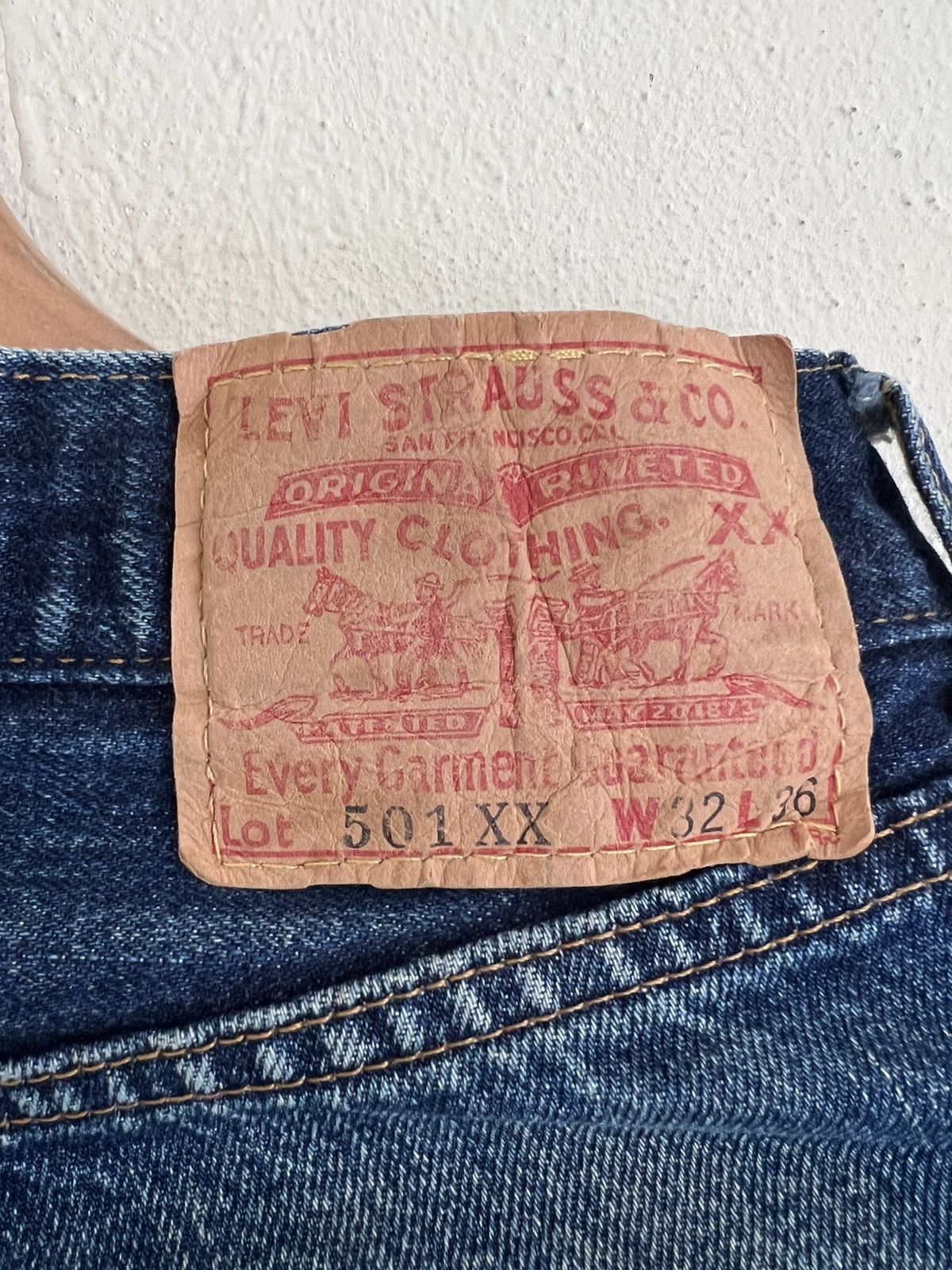Levi's × Vintage Vintage Made in USA LEVI’S Big E Redline Selvedge Jeans Size US 31 - 20 Thumbnail
