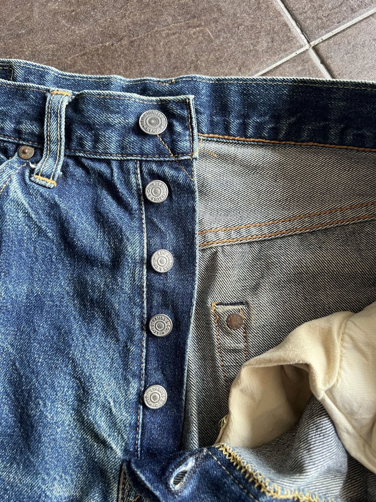 Levi's × Vintage Vintage Made in USA LEVI’S Big E Redline Selvedge Jeans Size US 31 - 15 Thumbnail