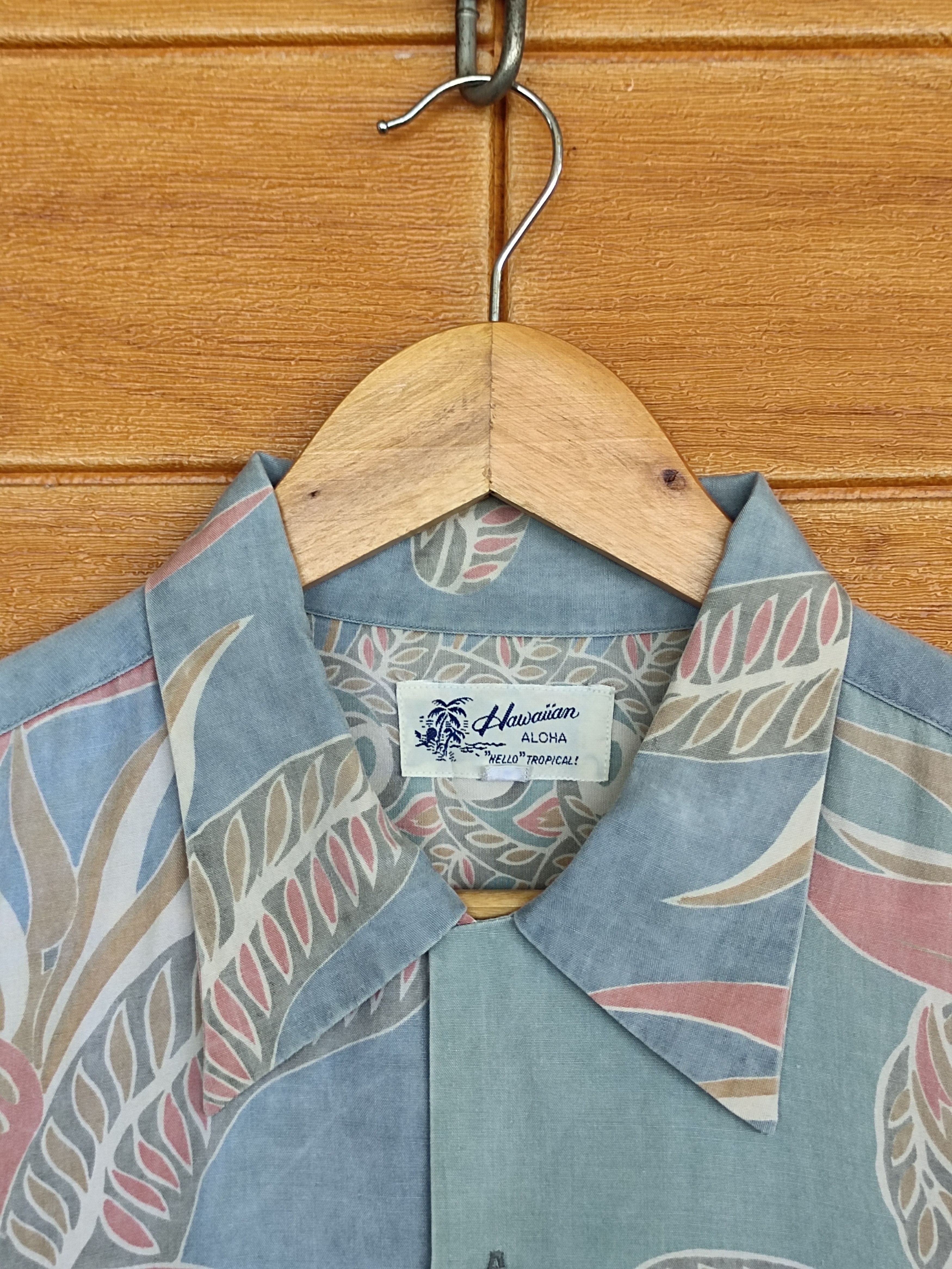 Japanese Brand Vintage Hawaiian Aloha Hello Tropical Sun Faded Rayon Shirt Size US L / EU 52-54 / 3 - 5 Thumbnail