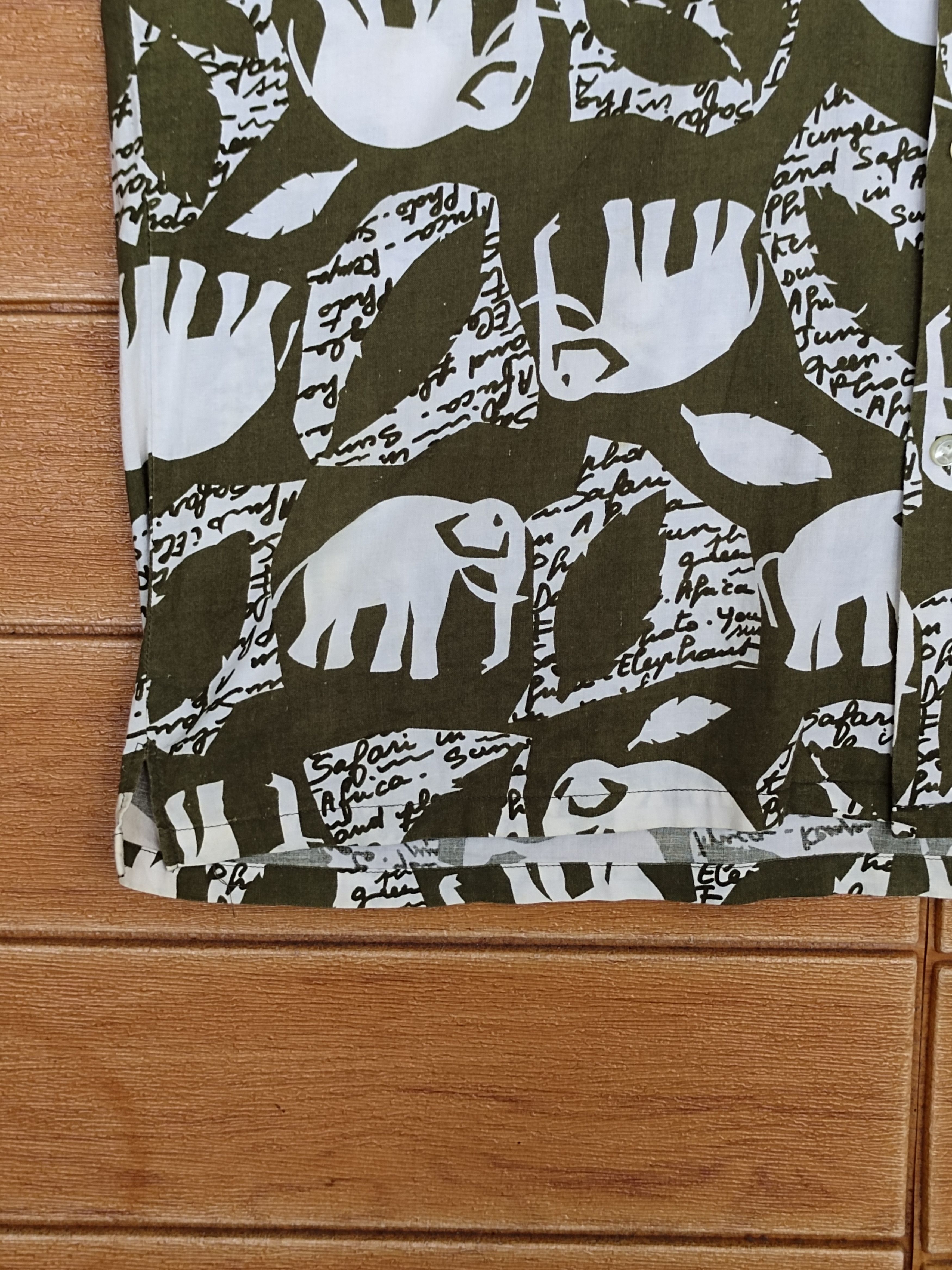 Junko Shimada Junchino By Junko Koshino Elephant Printed Double Pocket Size US L / EU 52-54 / 3 - 10 Thumbnail