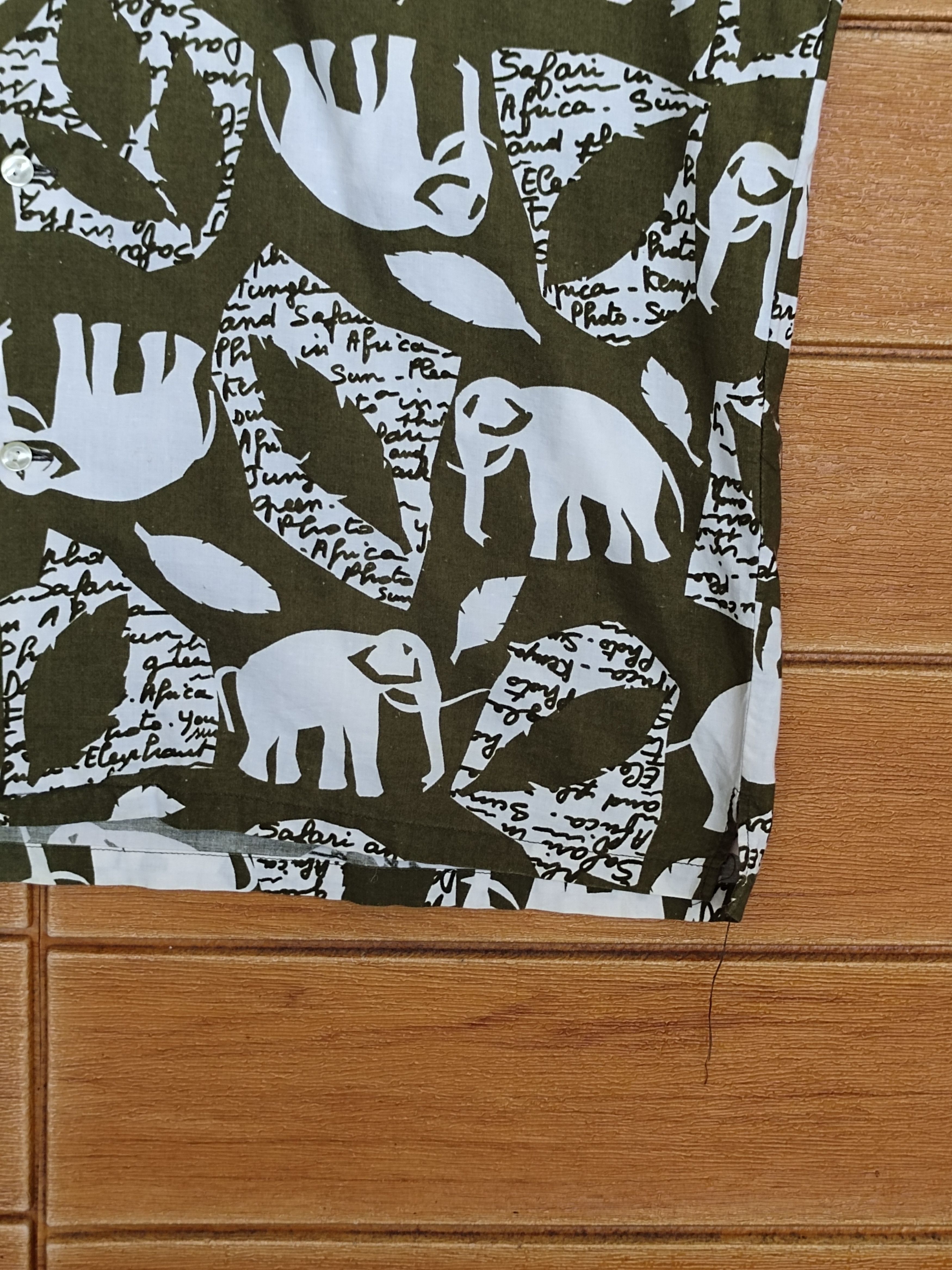 Junko Shimada Junchino By Junko Koshino Elephant Printed Double Pocket Size US L / EU 52-54 / 3 - 9 Thumbnail
