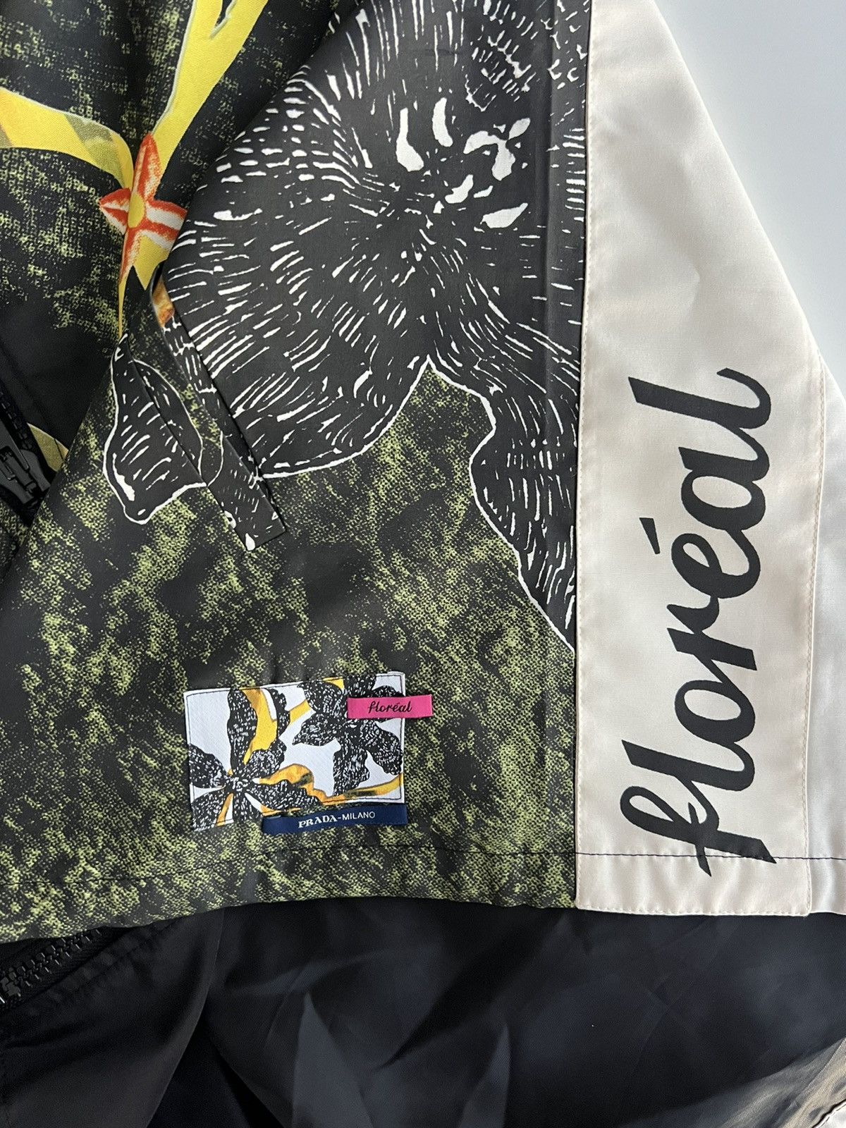 Prada AW16 Christophe Chemin Floreal Printed Hooded Jacket Size US M / EU 48-50 / 2 - 6 Thumbnail
