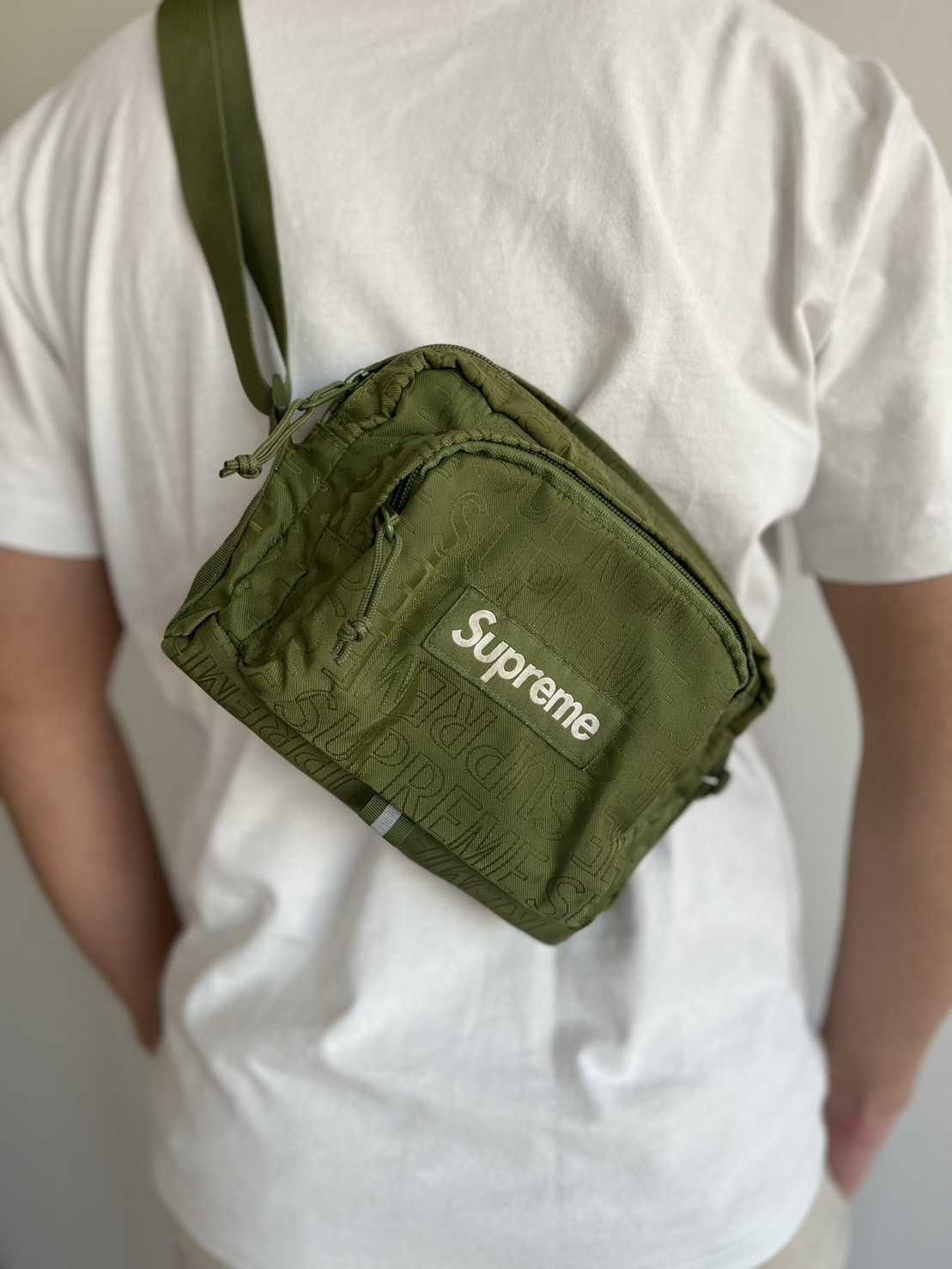 Supreme store shoulder ss19