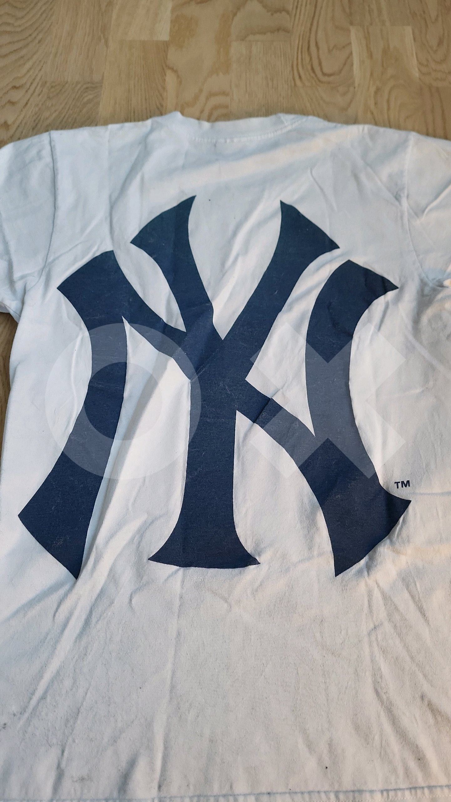 New York Yankees × Supreme Supreme New York Yankees Box Logo Tee (white) SS15 Size US S / EU 44-46 / 1 - 6 Thumbnail