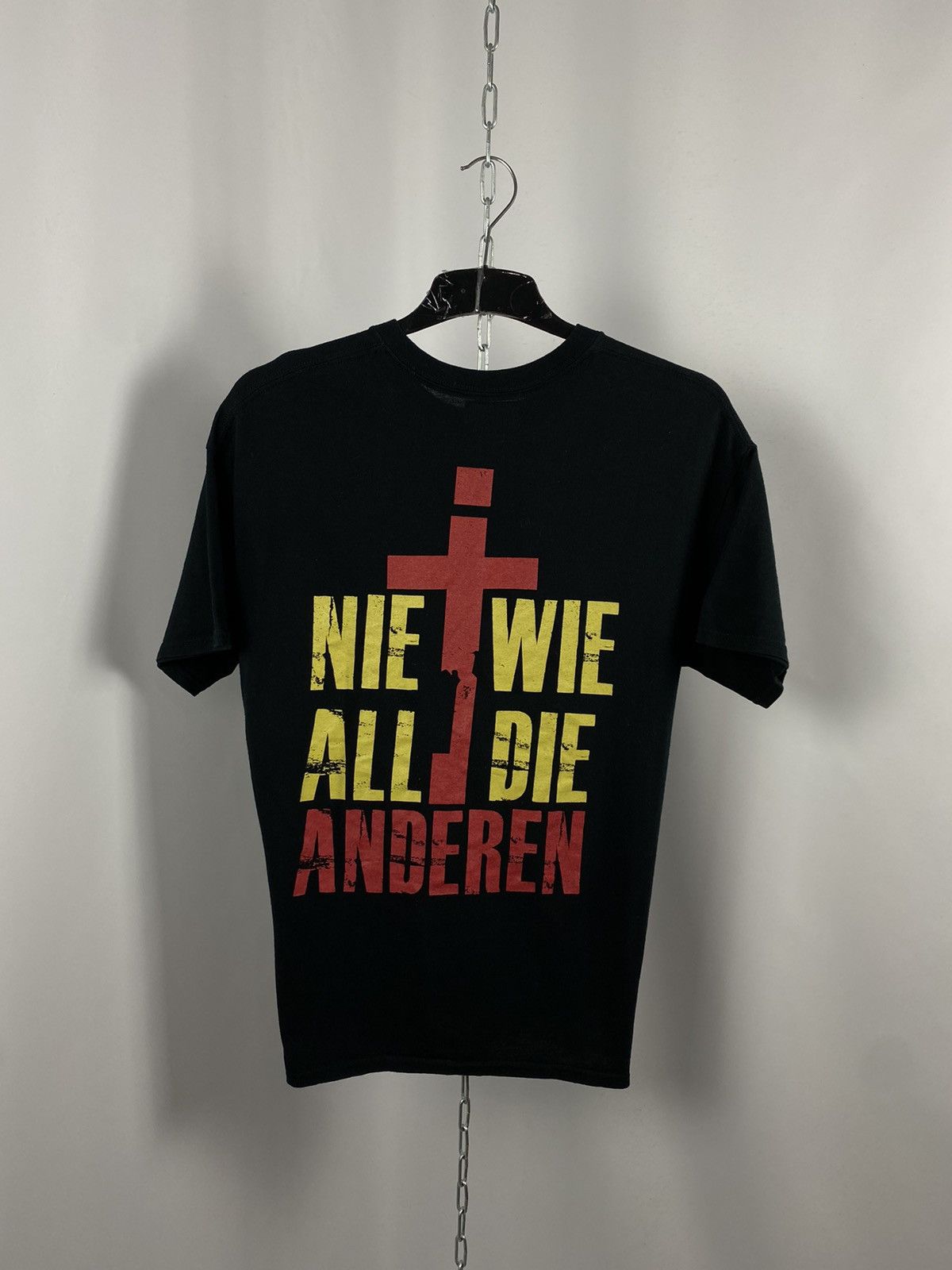 Band Tees BRDigung band tee rock tee vintage 2012 T-shirts size L Size US L / EU 52-54 / 3 - 5 Thumbnail