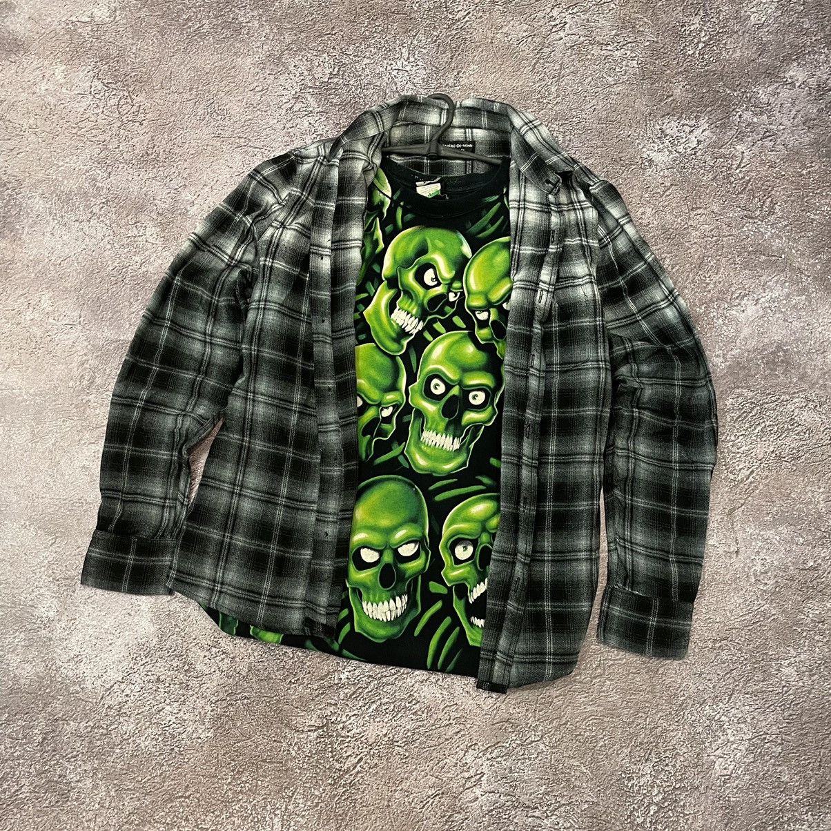 Vintage Vintage 90s Plaid Shirt Graphic Tee Grunge Streetwear Boxy S Size US S / EU 44-46 / 1 - 2 Thumbnail