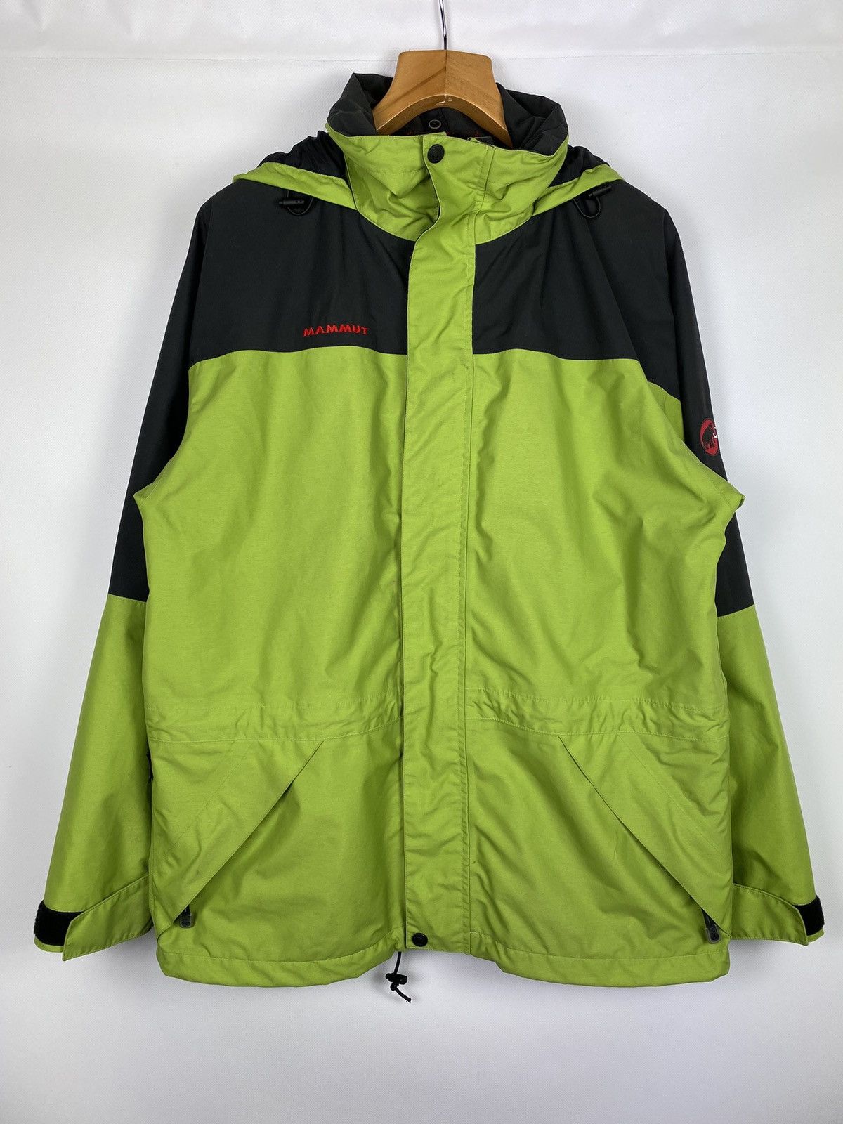 jordan black and red jacket
