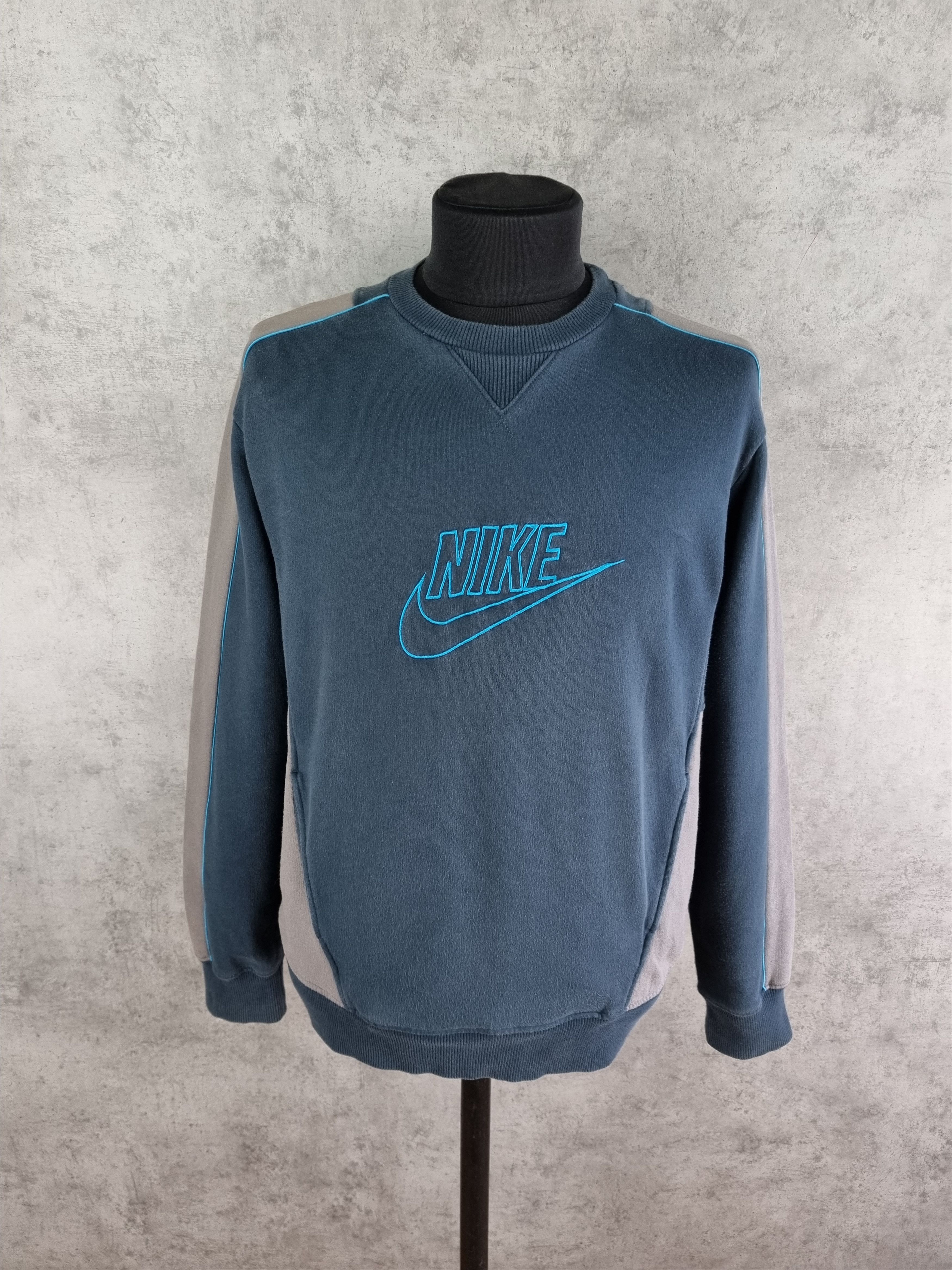 Nike × Vintage 90s Faded NIKE Embroidery swoosh 2 pockets sweatshirt Size US L / EU 52-54 / 3 - 14 Thumbnail