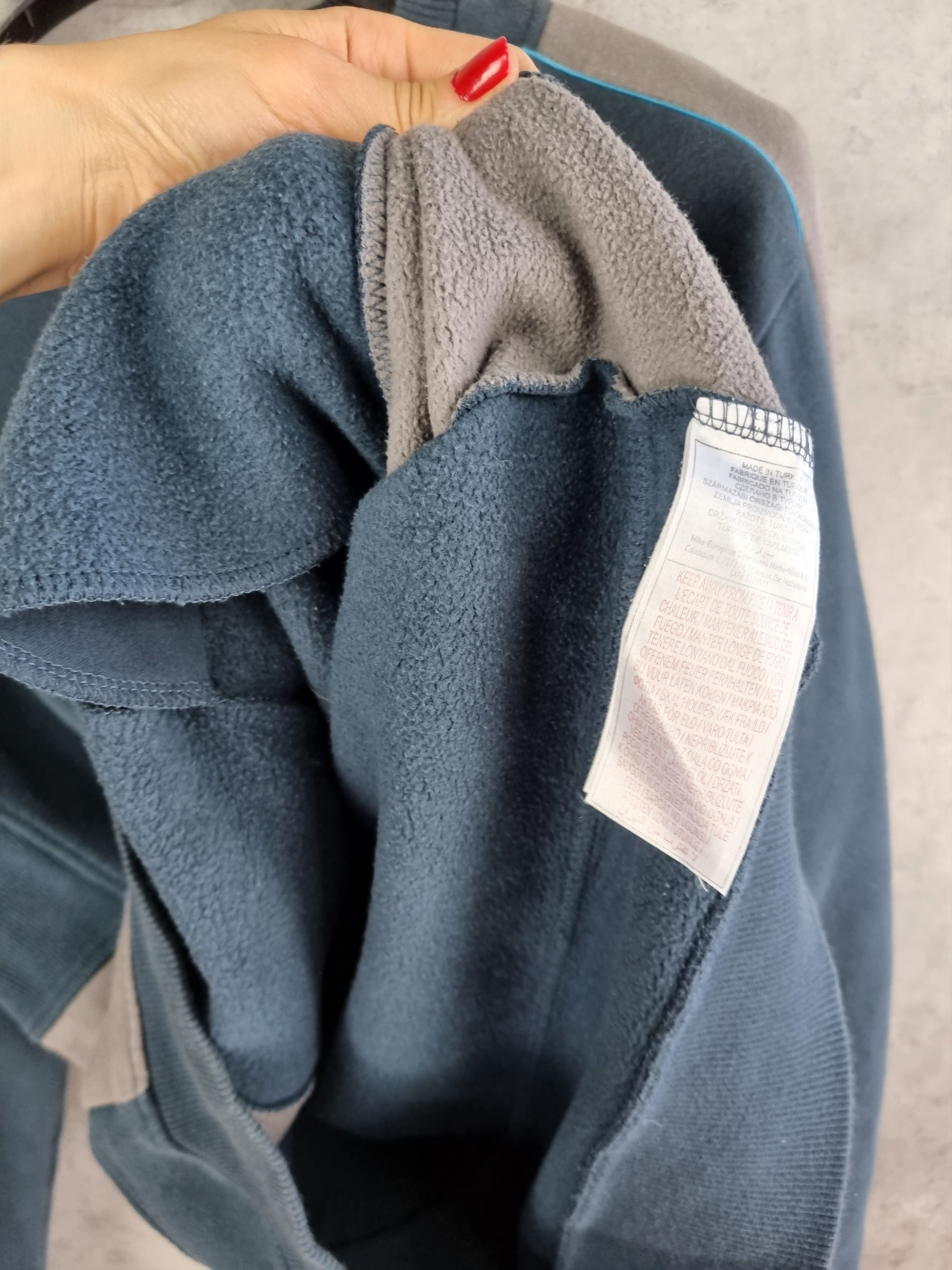 Nike × Vintage 90s Faded NIKE Embroidery swoosh 2 pockets sweatshirt Size US L / EU 52-54 / 3 - 11 Thumbnail