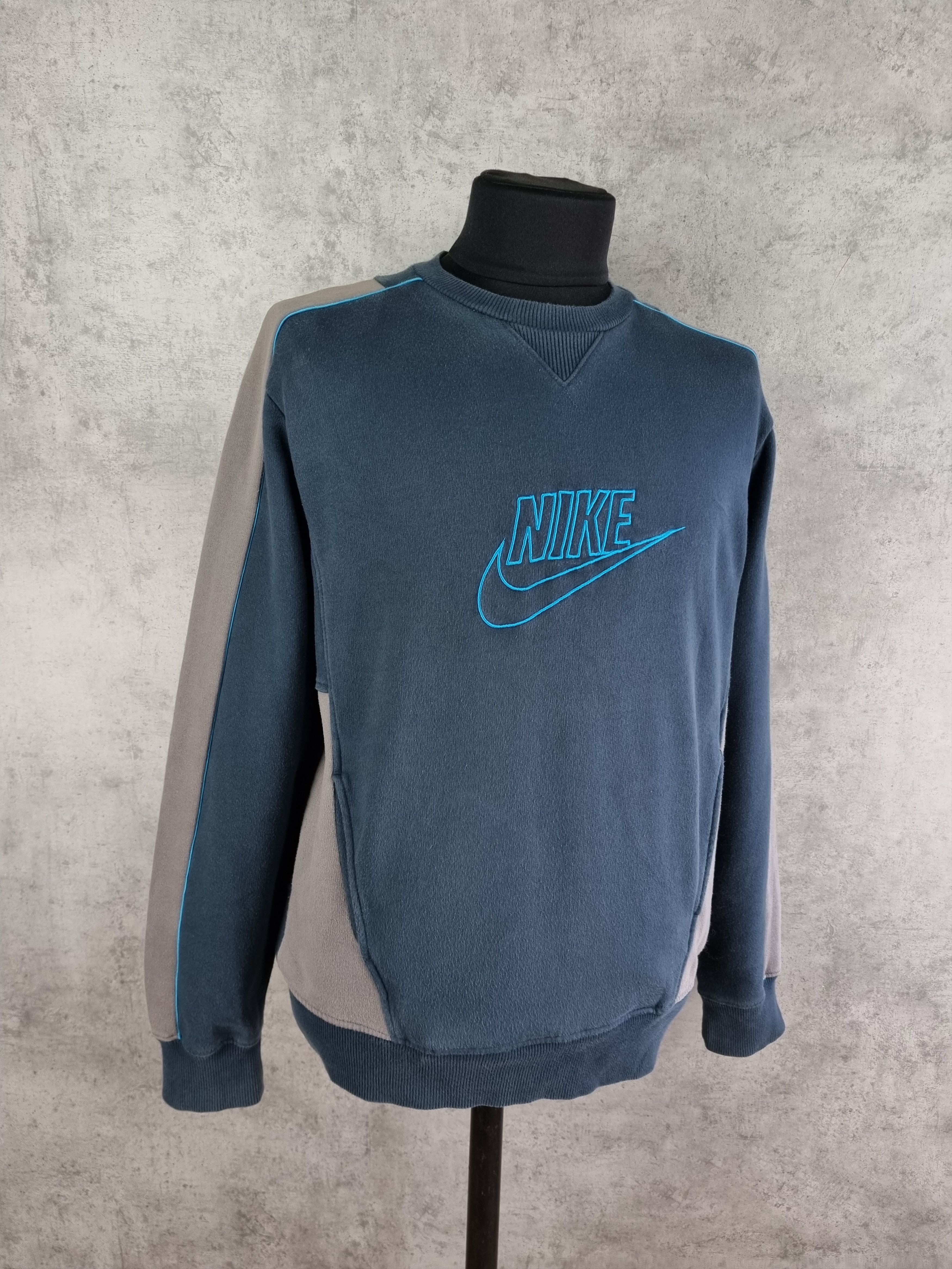 Nike × Vintage 90s Faded NIKE Embroidery swoosh 2 pockets sweatshirt Size US L / EU 52-54 / 3 - 5 Thumbnail