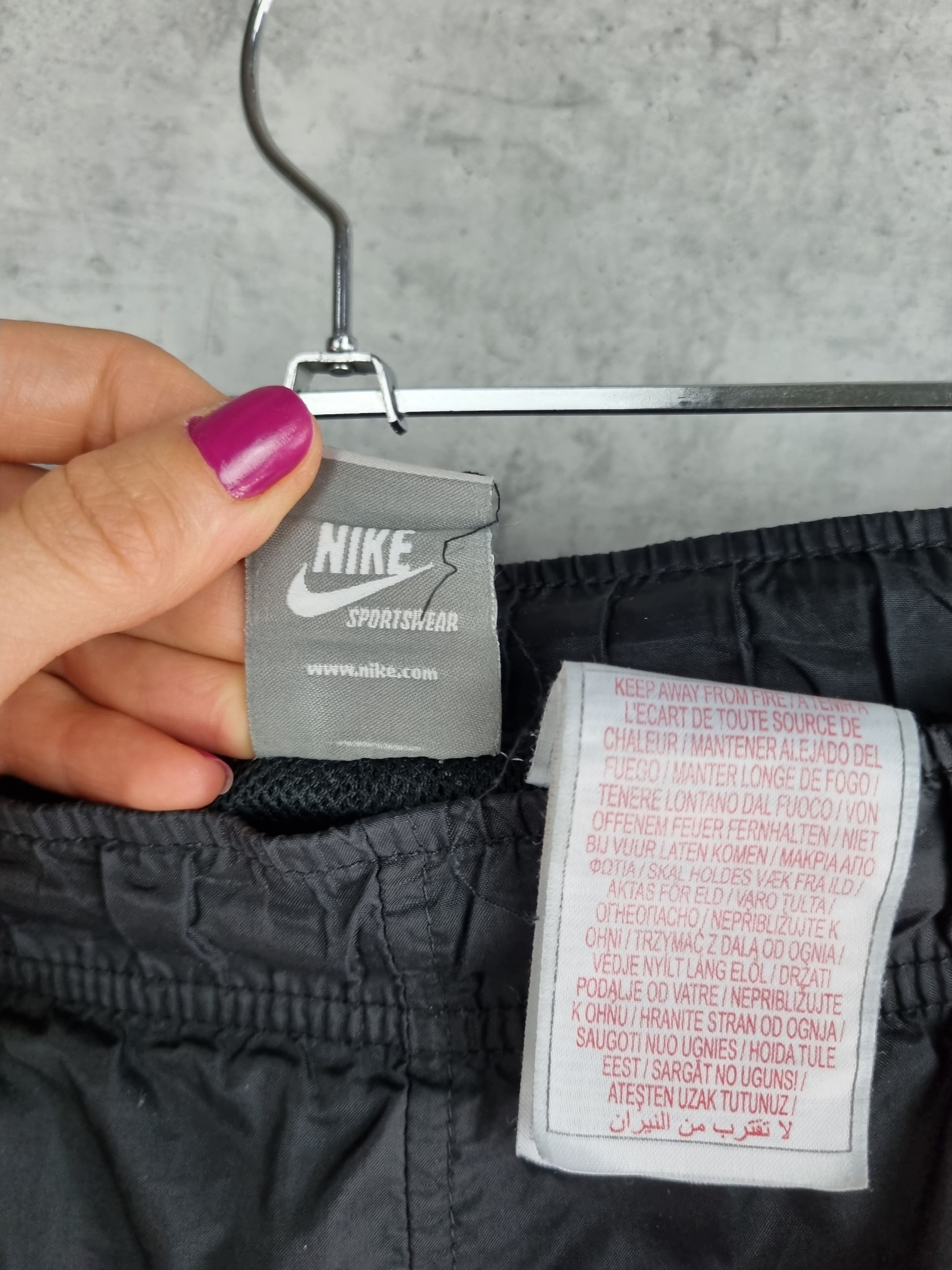 Nike × Vintage Vintage 90s NIKE Swoosh Sport Track Pants Nylon Black Size US 32 / EU 48 - 12 Thumbnail