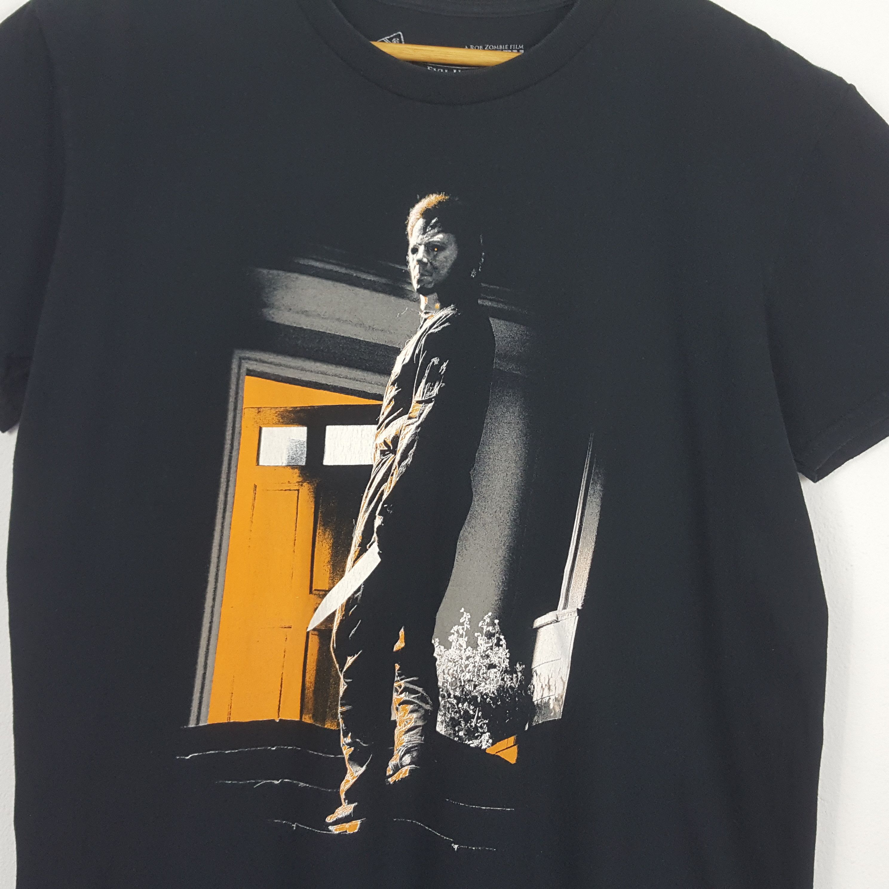 Vintage Vintage HALLOWEEN American Horror Film t-shirt Size US L / EU 52-54 / 3 - 4 Thumbnail