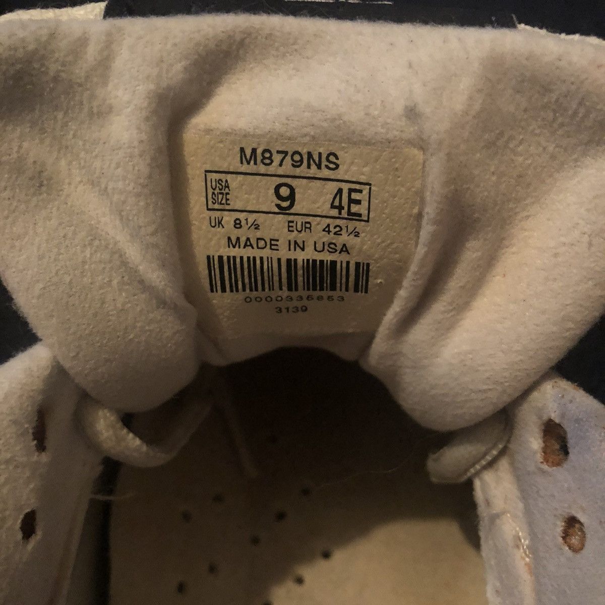 New Balance Vintage 1990s New Balance 879 USA Made 3M Running Shoes Size US 9 / EU 42 - 7 Thumbnail