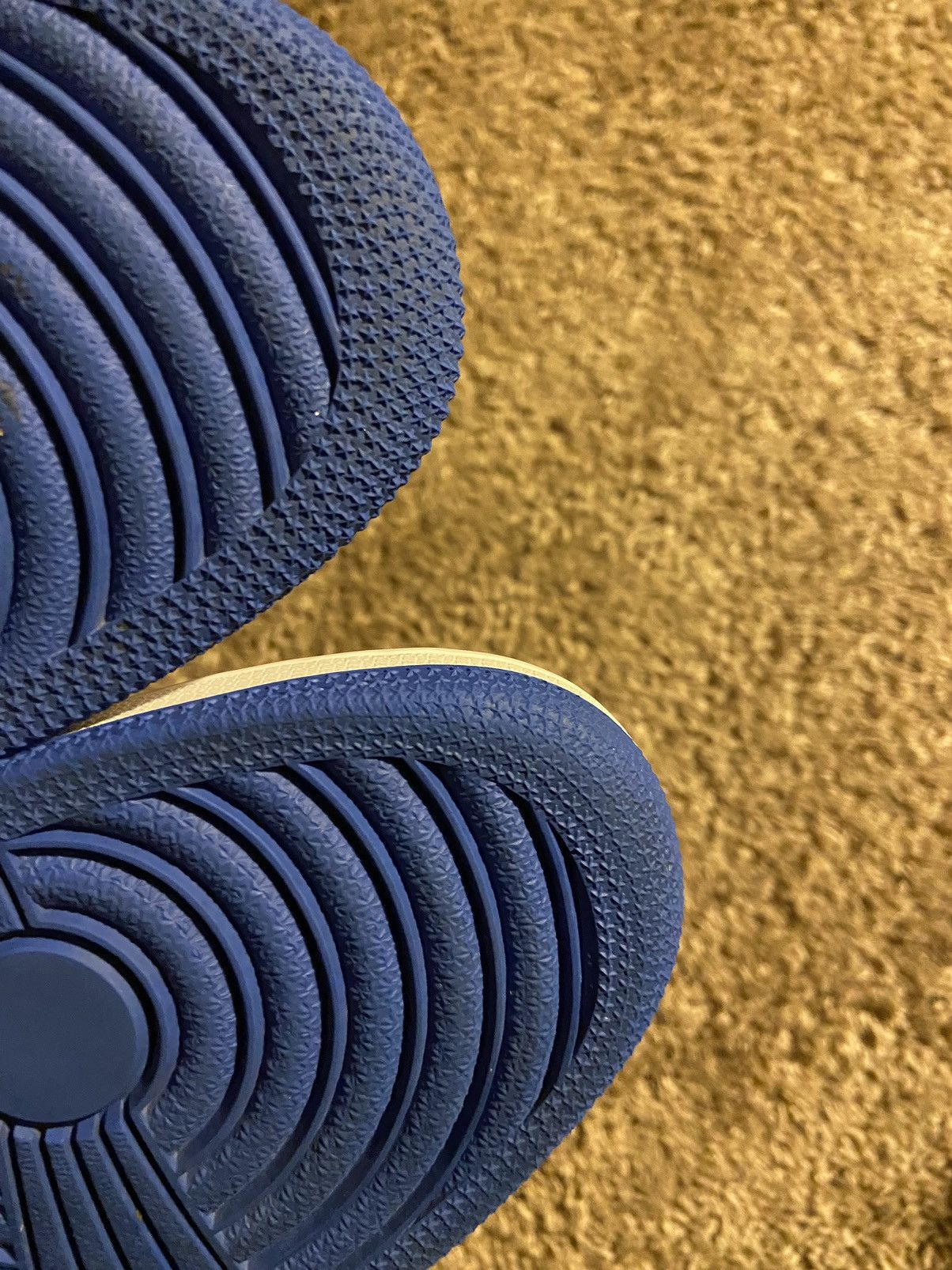 Jordan Brand × Nike Nike air Jordan 1 retro high og Royal toe size 9.5 Size US 9.5 / EU 42-43 - 7 Thumbnail