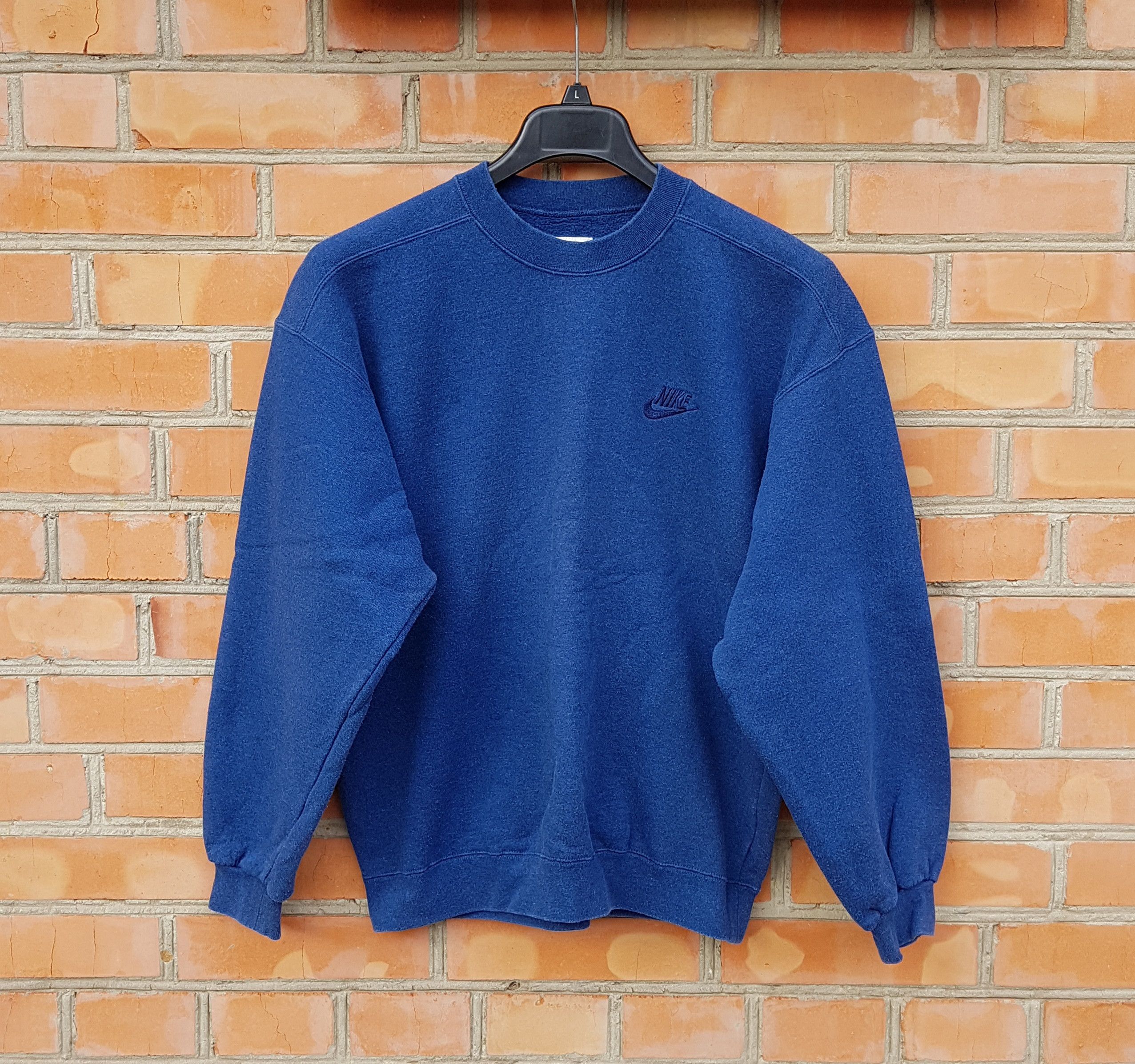 Nike Nike Y2K Vintage Sweatshirt Crewneck Swoosh size M Size US M / EU 48-50 / 2 - 1 Thumbnail