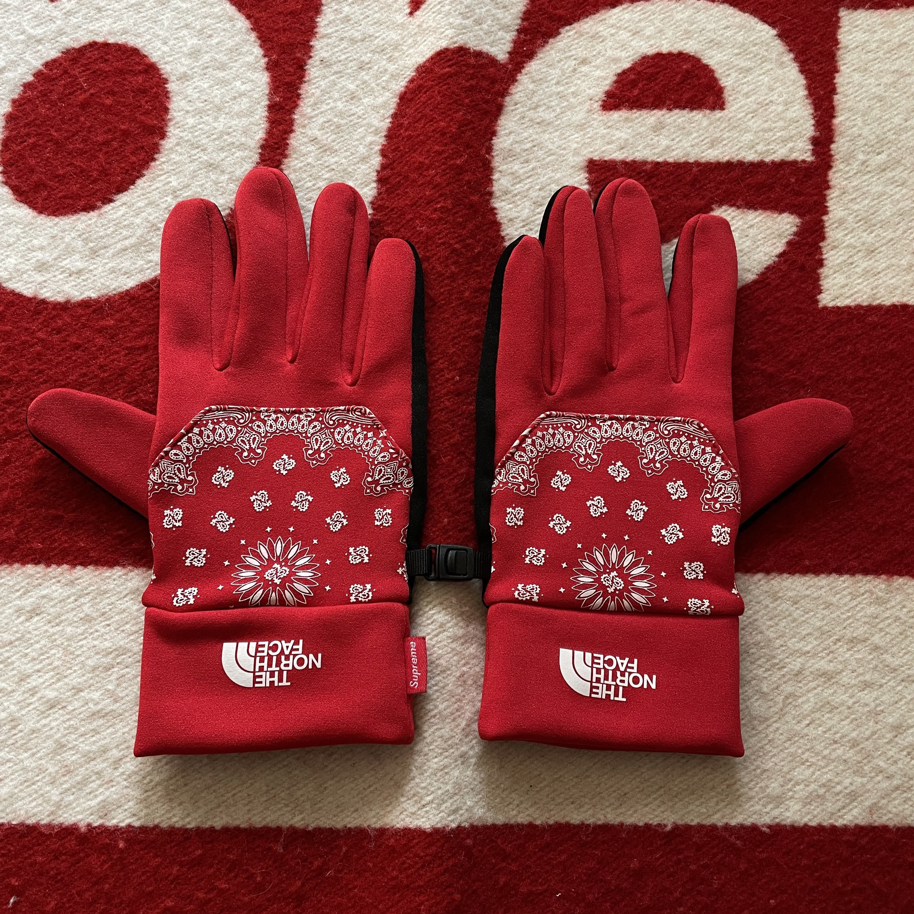 Supreme × The North Face Supreme x TNF - E-TIP Bandana Gloves F/W14 2014 Size ONE SIZE - 3 Thumbnail