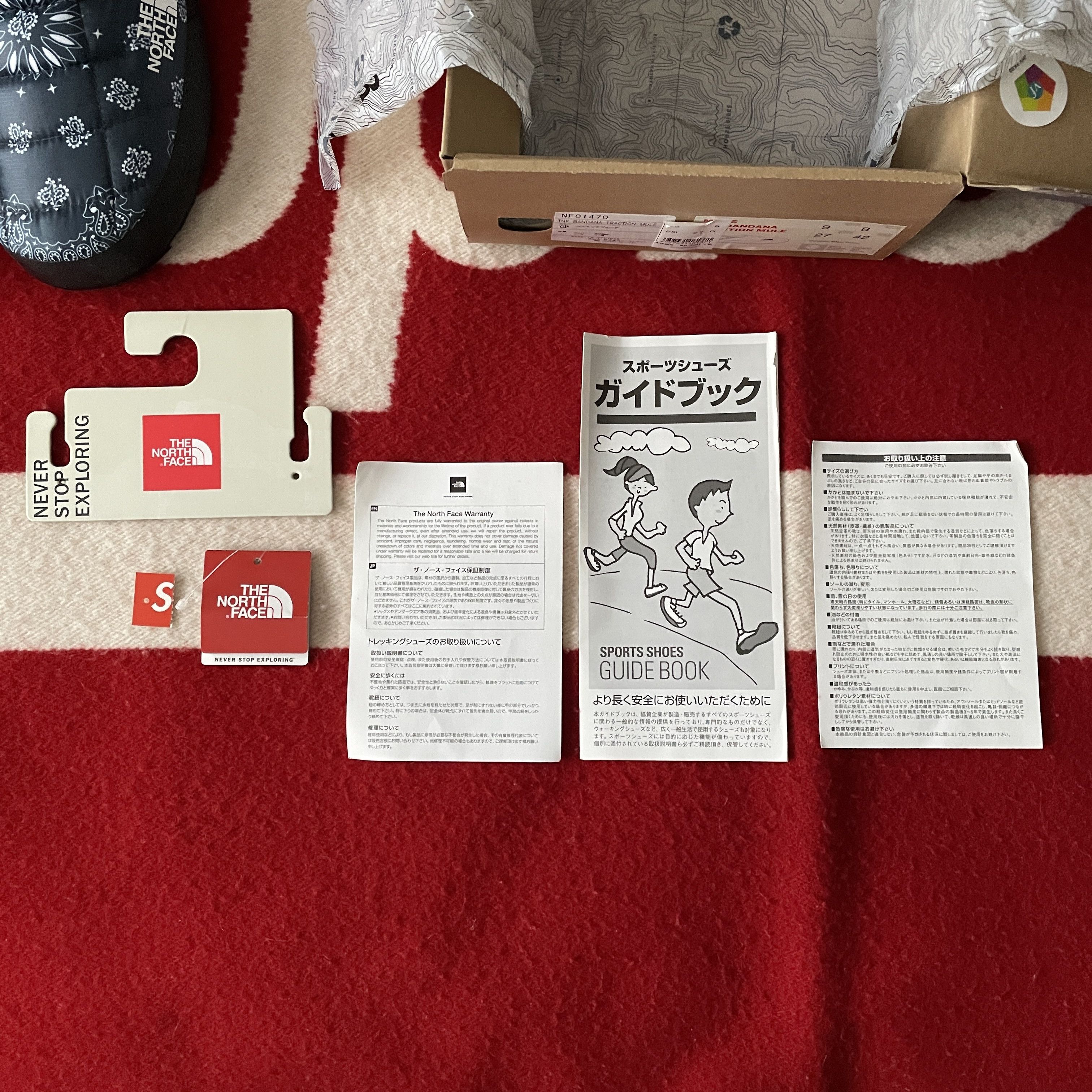 Supreme × The North Face *DS OG ALL* Bandana Traction Mule Slippers F/W14 Navy Size US 9 / EU 42 - 13 Thumbnail