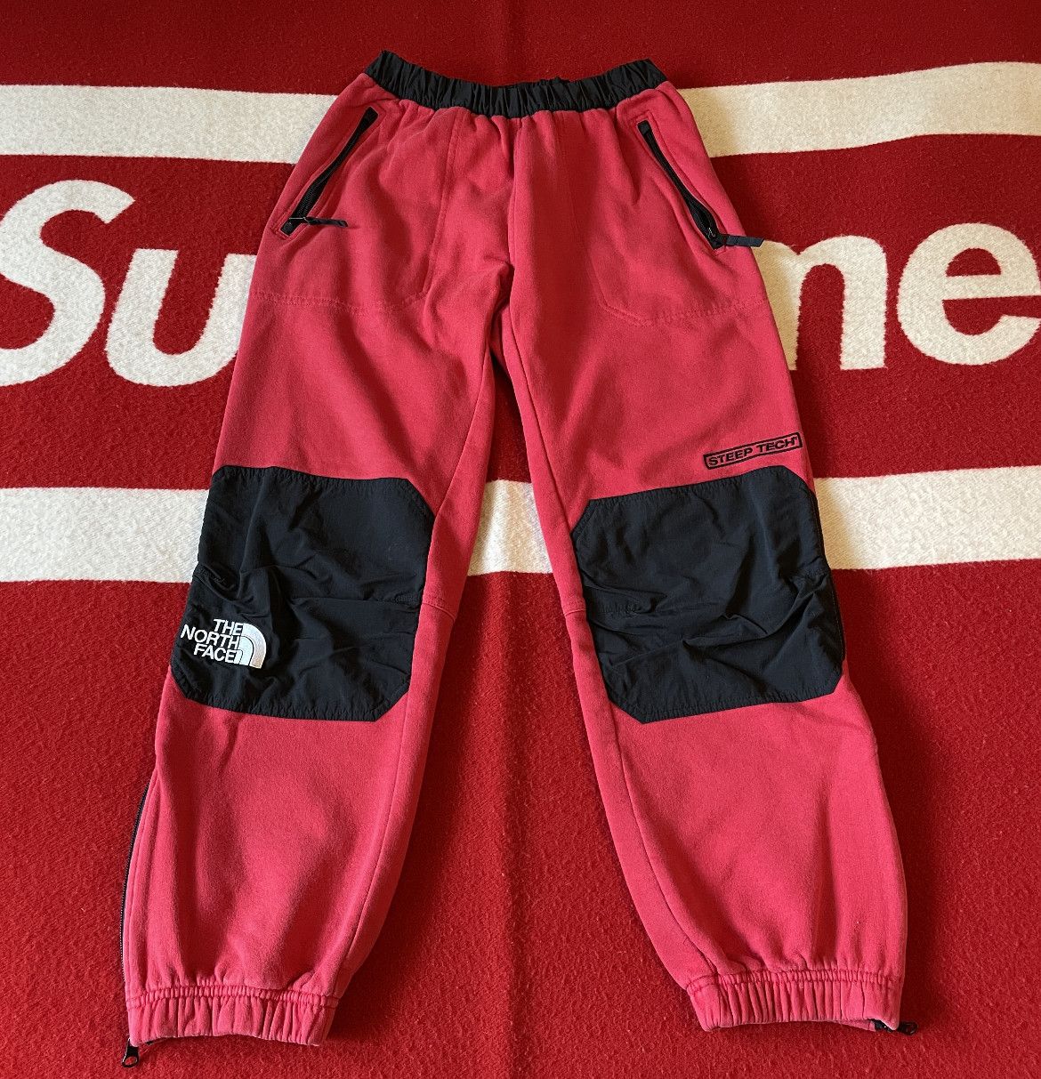 Image of Supreme X Tnf - Steep Tech Sweatpants F/w16 2016 Red, Men's (Size 30)