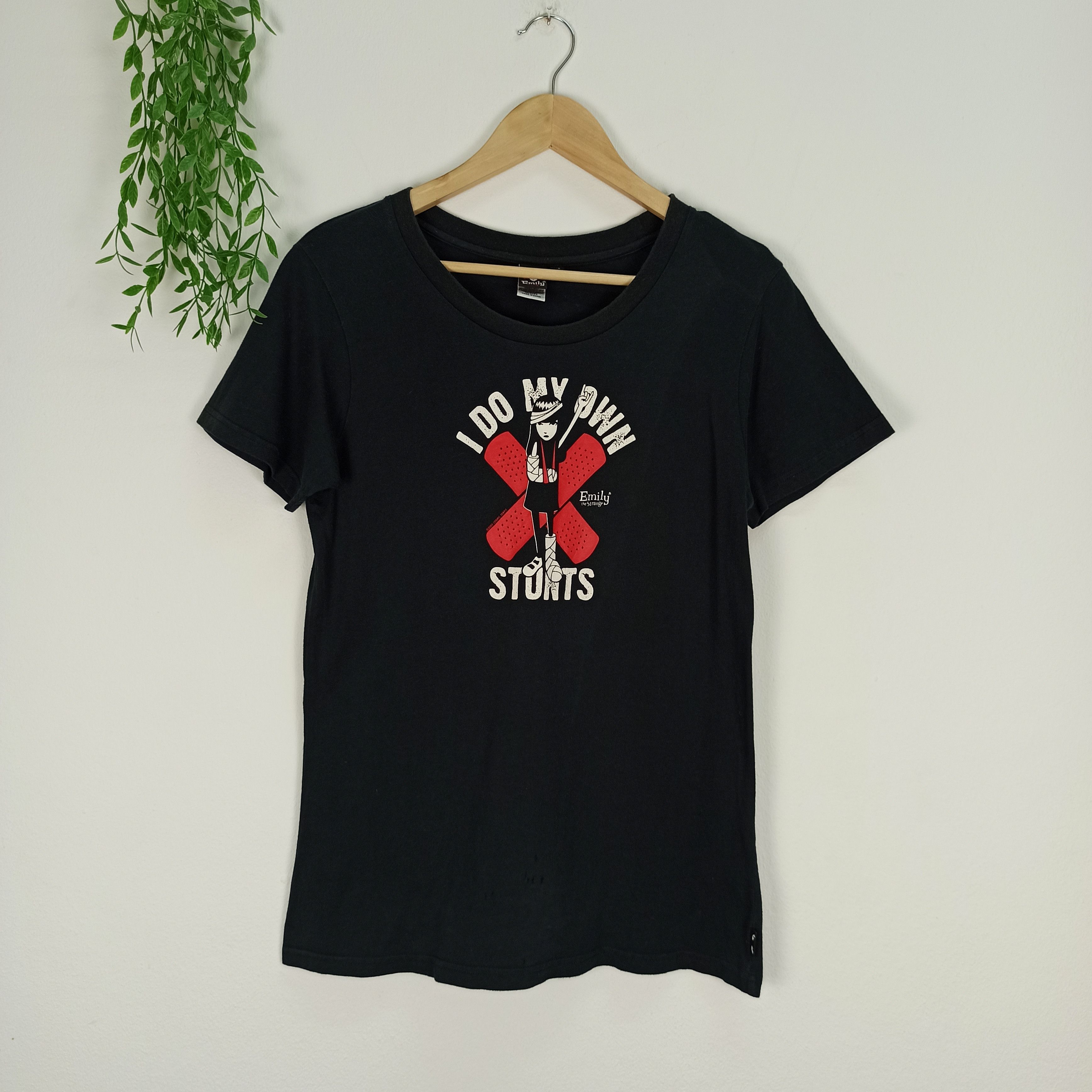 Japanese Brand Rare🔥 Emily The Strange "I Do My Own Stunts" Ladies Tshirt Size ONE SIZE - 1 Thumbnail