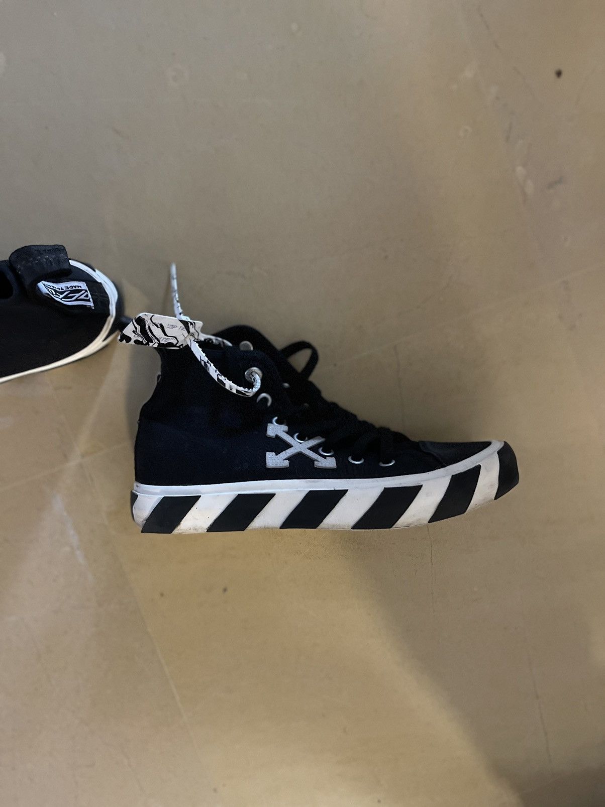 Off-White Off white Vulcanized mid top sneakers Size US 8 / EU 41 - 3 Thumbnail