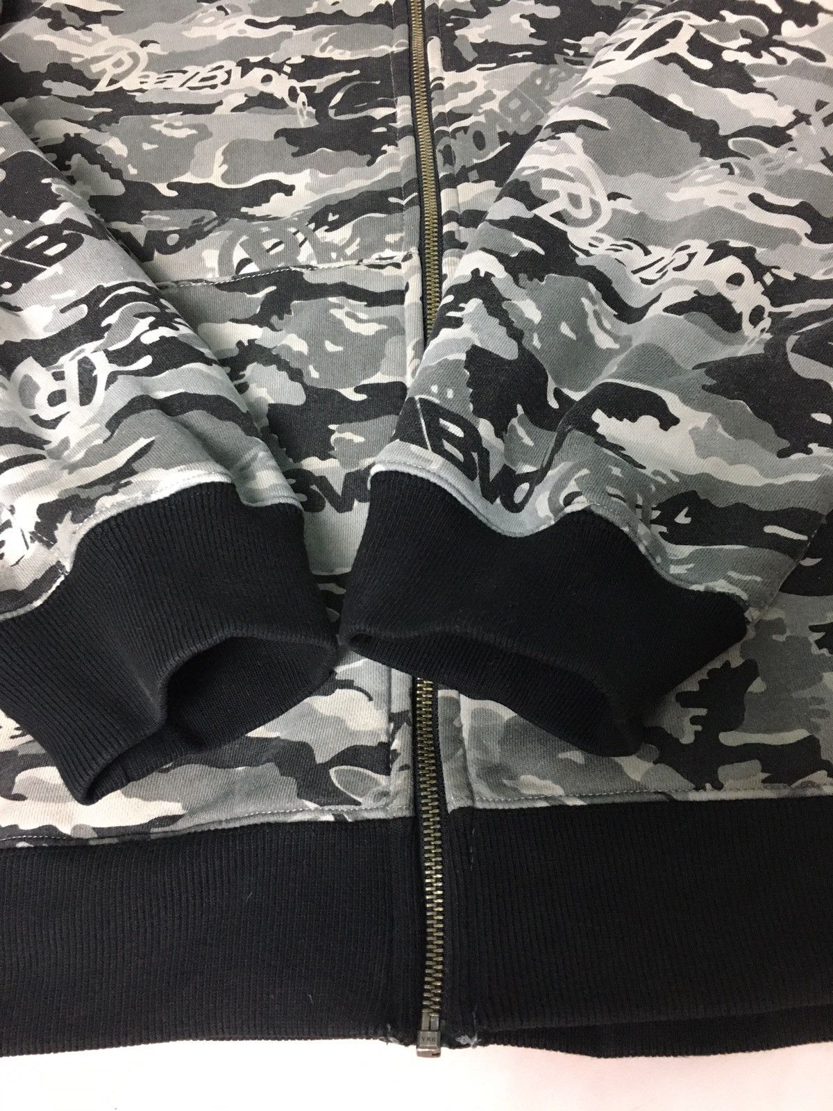 Japanese Brand Real B Voice Big Logo Camouflage Hoodie Bape Inspired Size US L / EU 52-54 / 3 - 17 Thumbnail