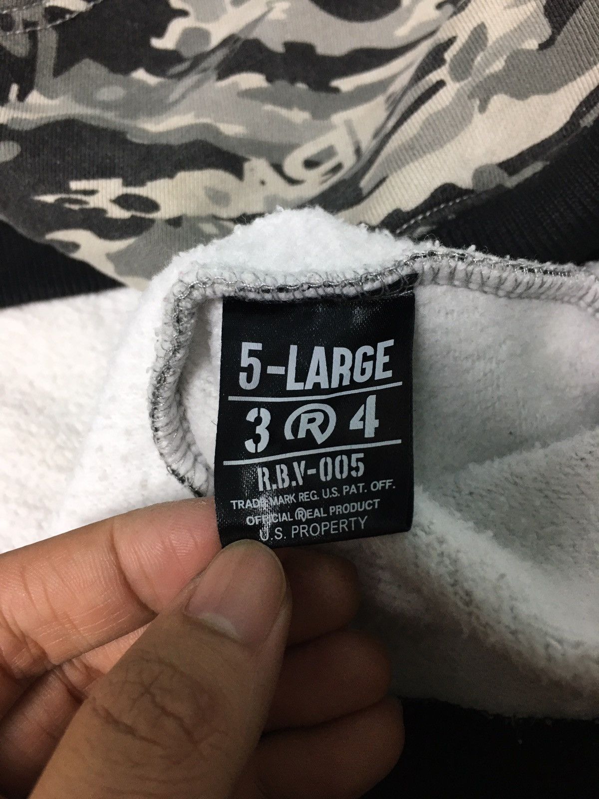 Japanese Brand Real B Voice Big Logo Camouflage Hoodie Bape Inspired Size US L / EU 52-54 / 3 - 22 Thumbnail